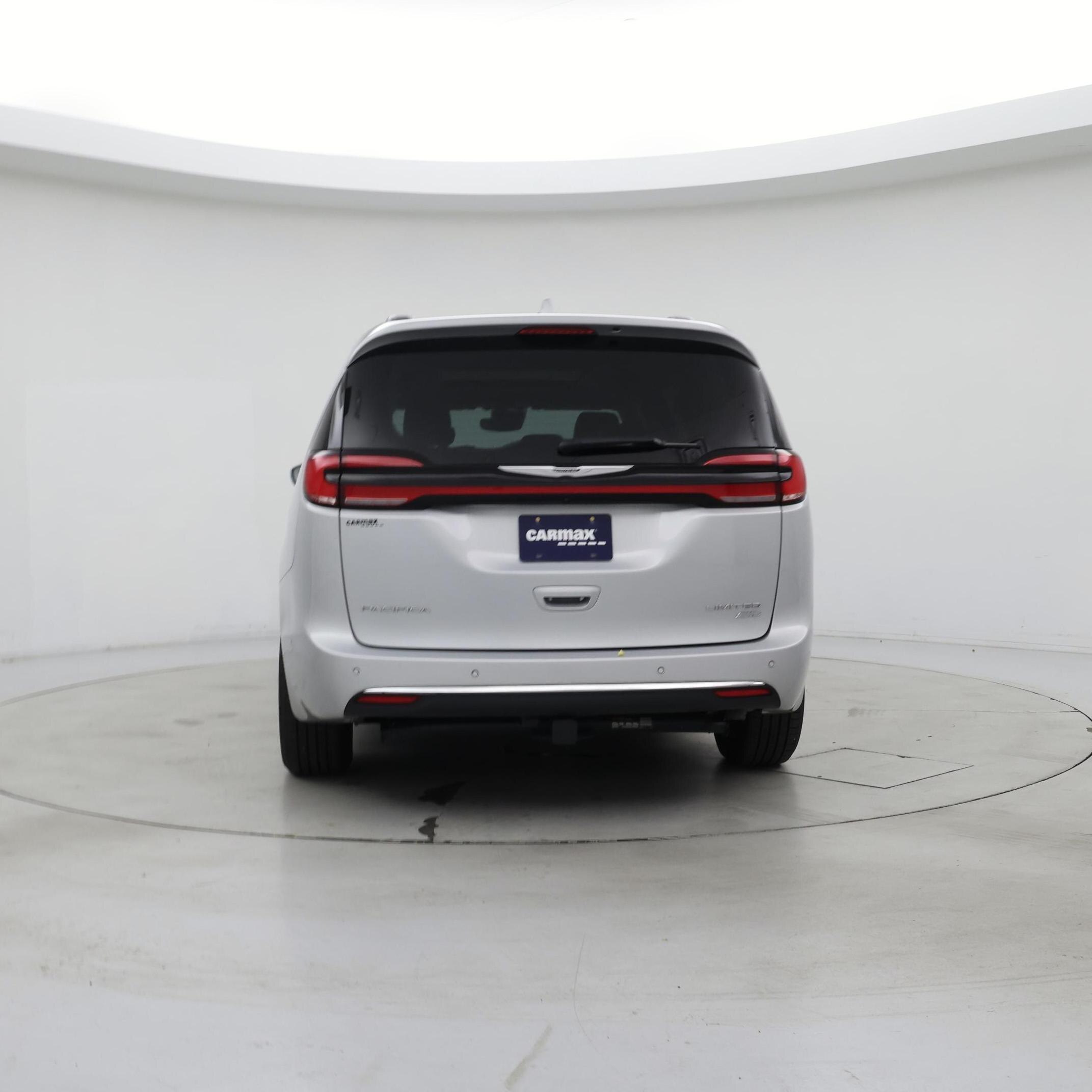 Thumbnail: 2022 Chrysler Pacifica - 6