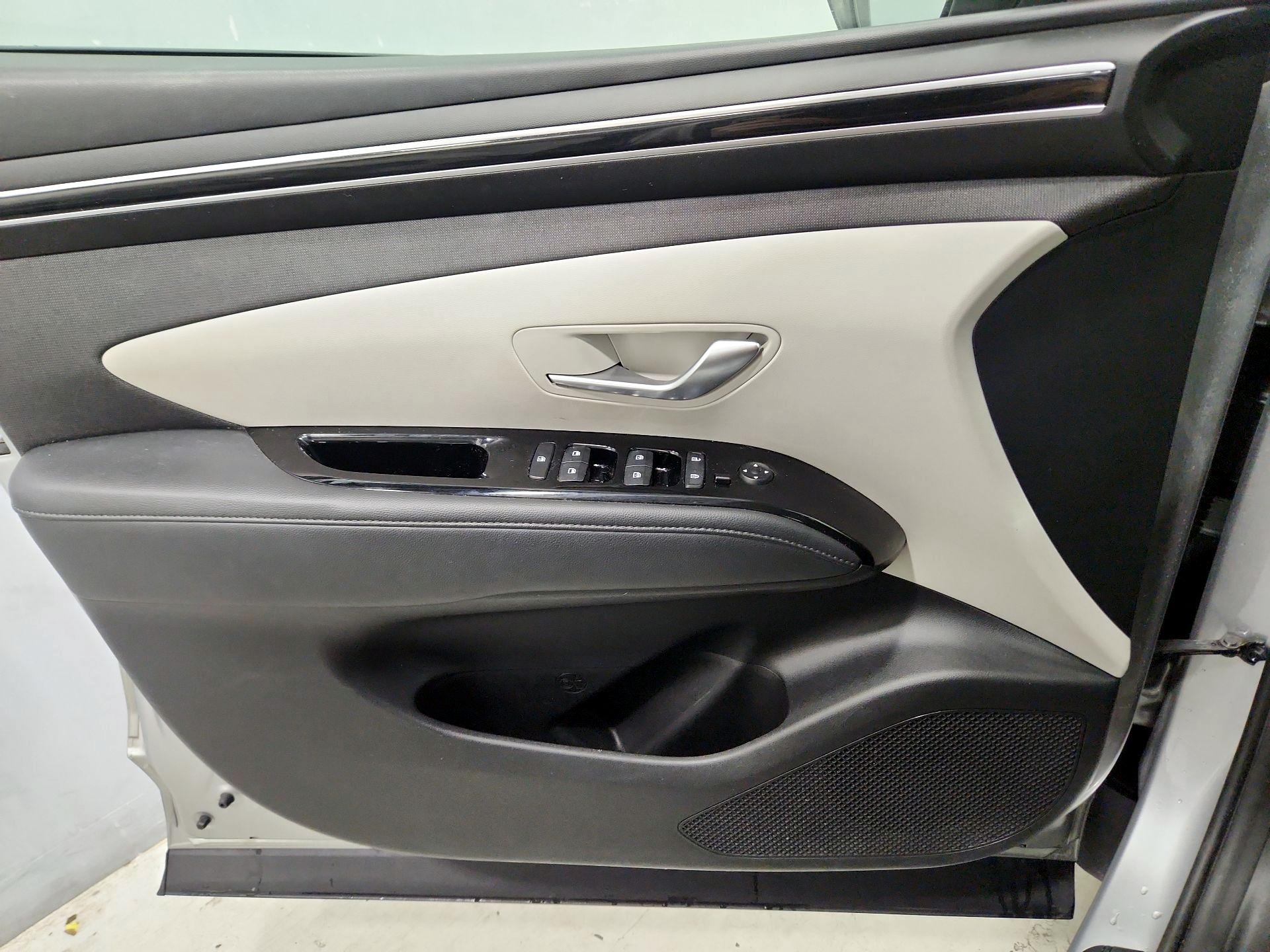 Thumbnail: 2022 Hyundai Tucson - 12