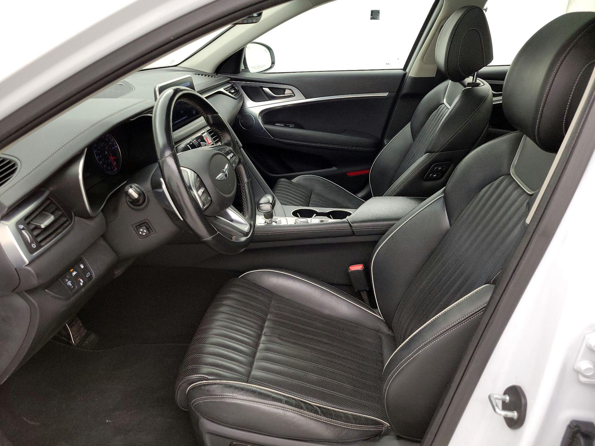 Thumbnail: 2019 Genesis G70 - 11