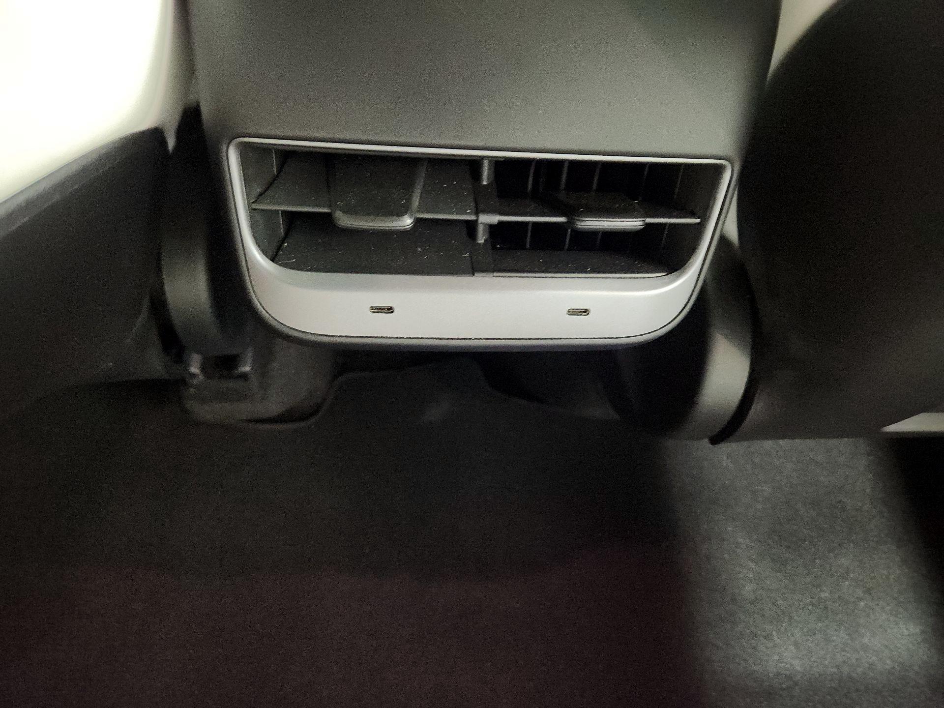 Thumbnail: 2022 Tesla Model Y - 19