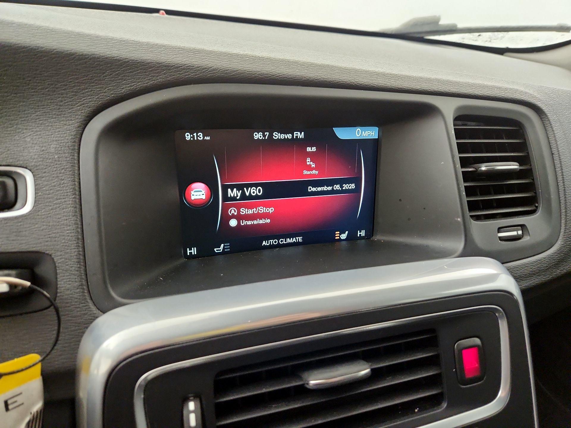 Thumbnail: 2016 Volvo V60 - 14