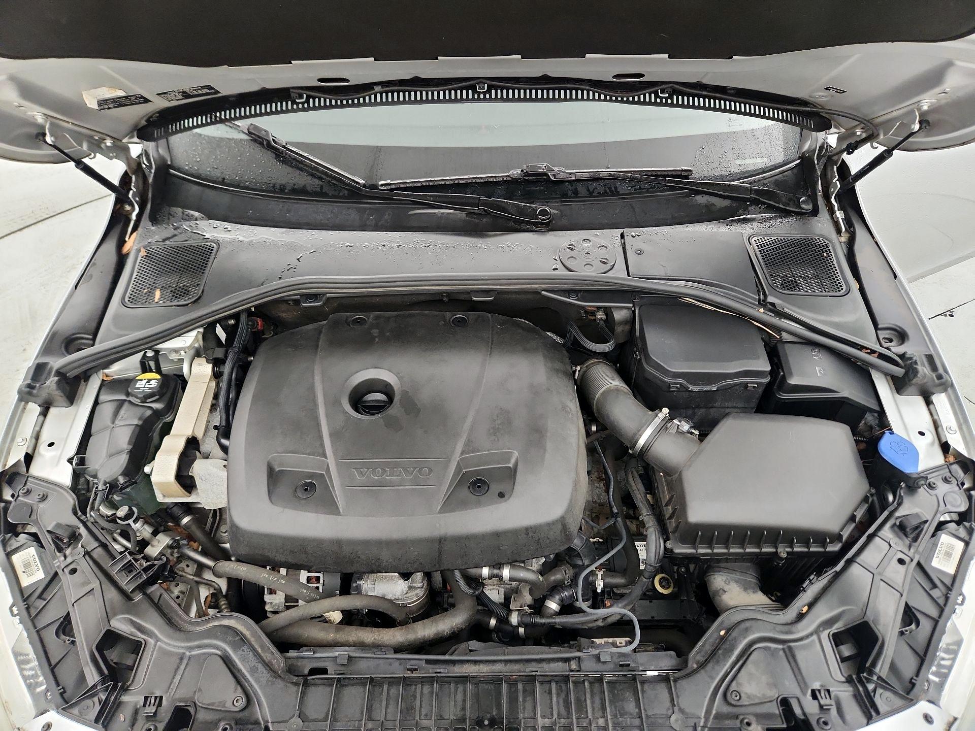 Thumbnail: 2016 Volvo V60 - 19