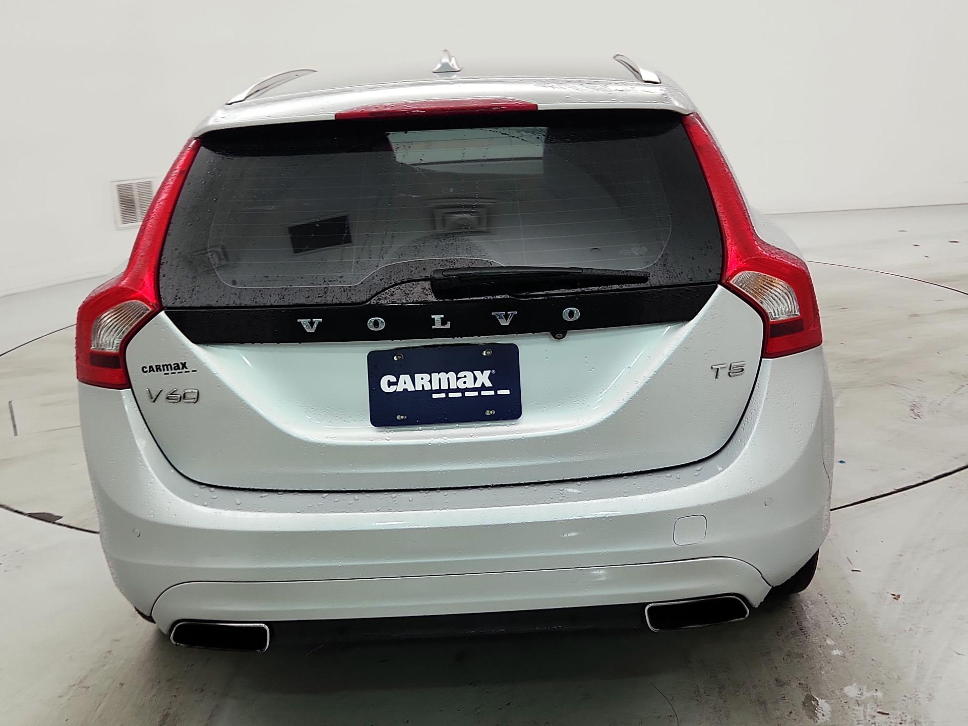 Thumbnail: 2016 Volvo V60 - 6