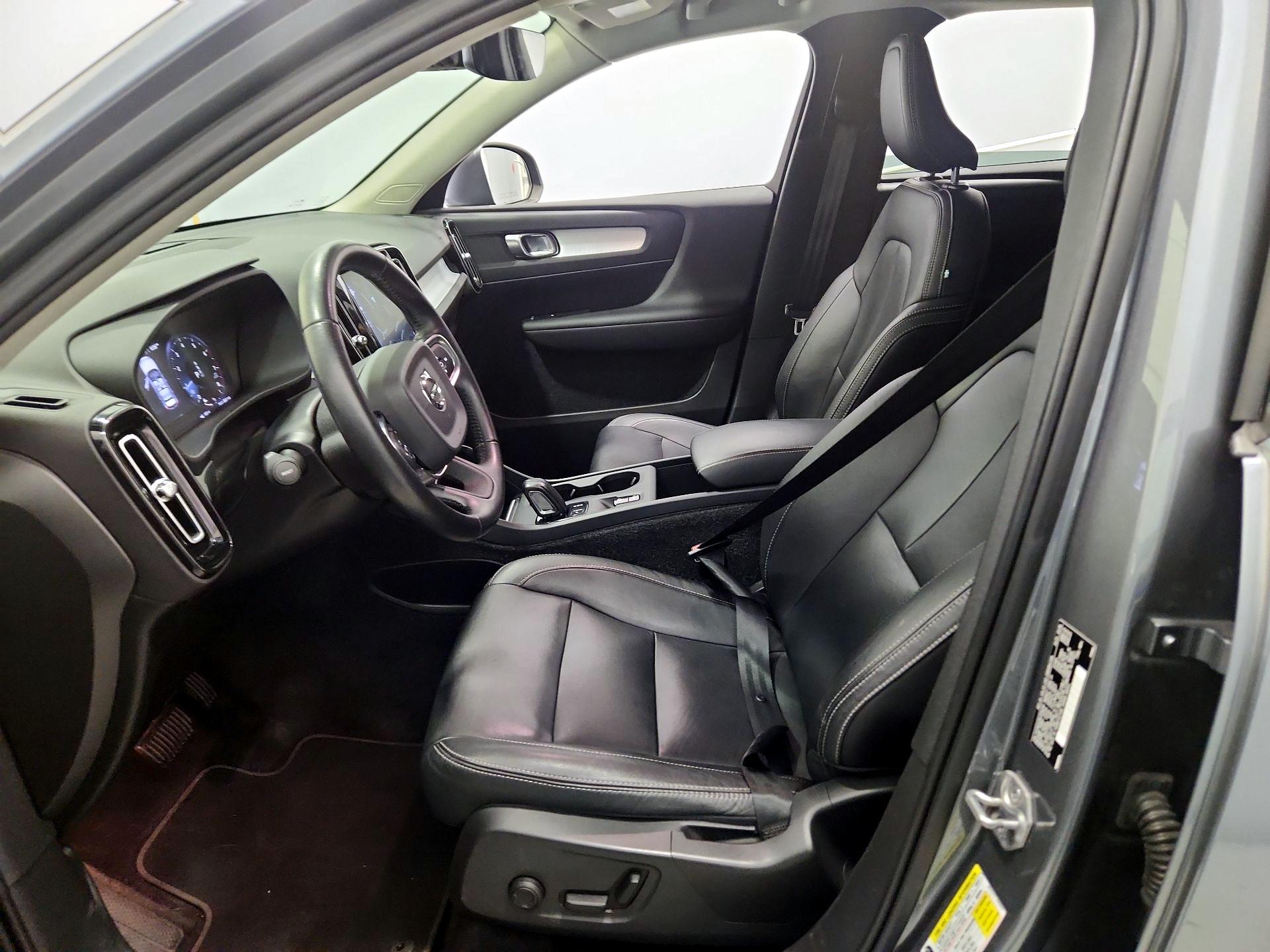 Thumbnail: 2019 Volvo XC40 - 11