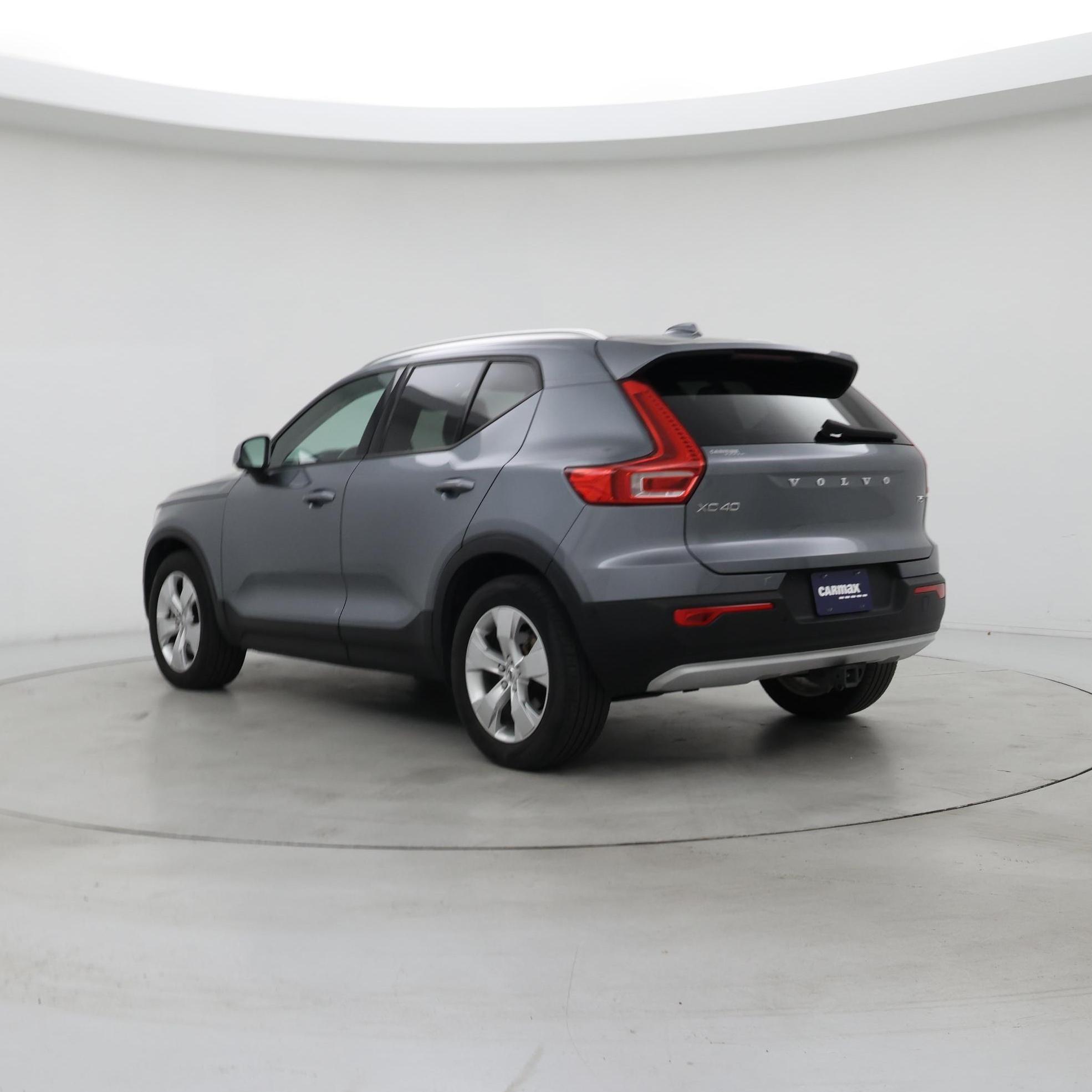 Thumbnail: 2019 Volvo XC40 - 2