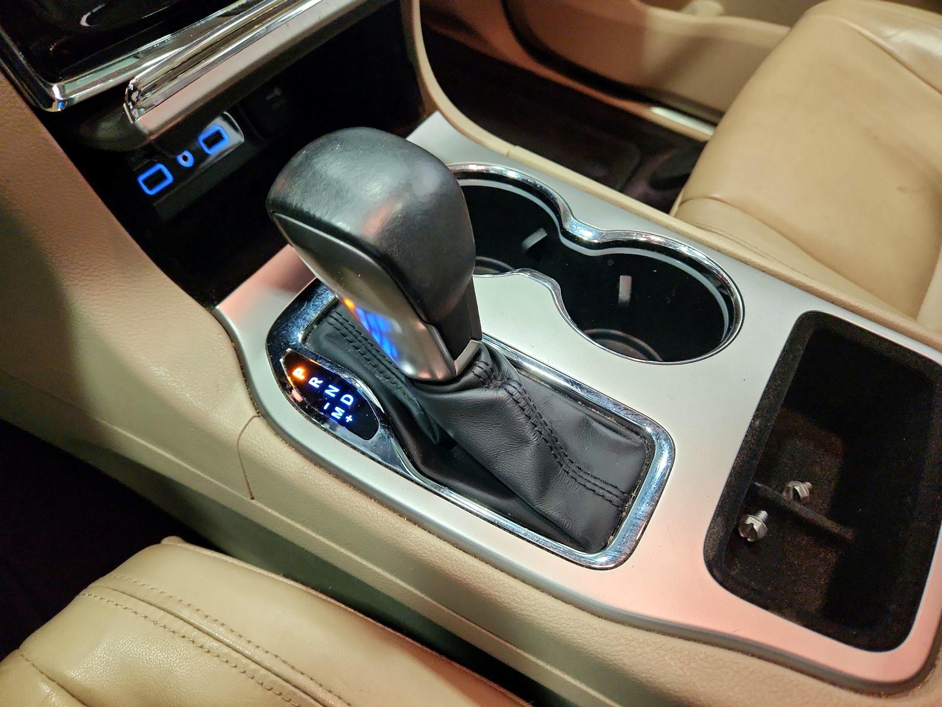 Thumbnail: 2019 Jeep Grand Cherokee - 18