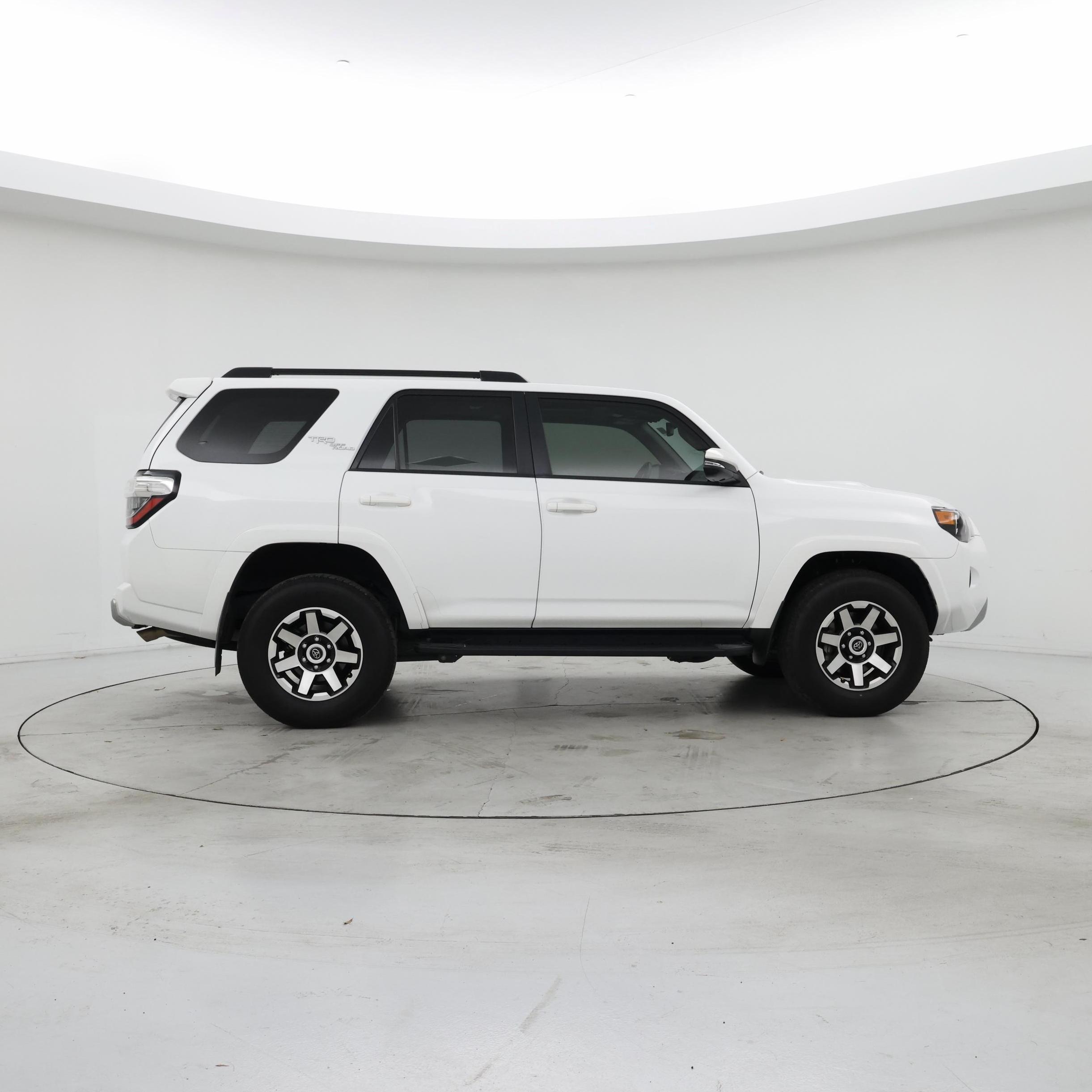 Thumbnail: 2024 Toyota 4Runner - 7