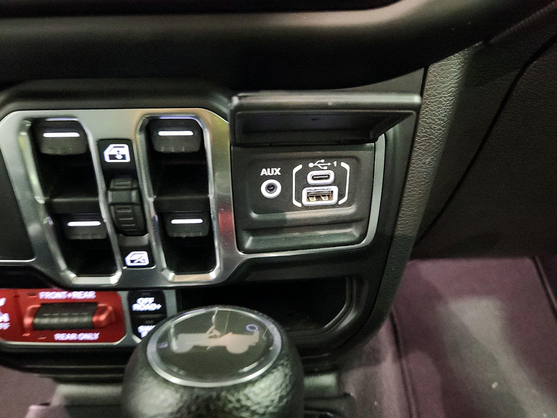 Thumbnail: 2023 Jeep Wrangler - 18