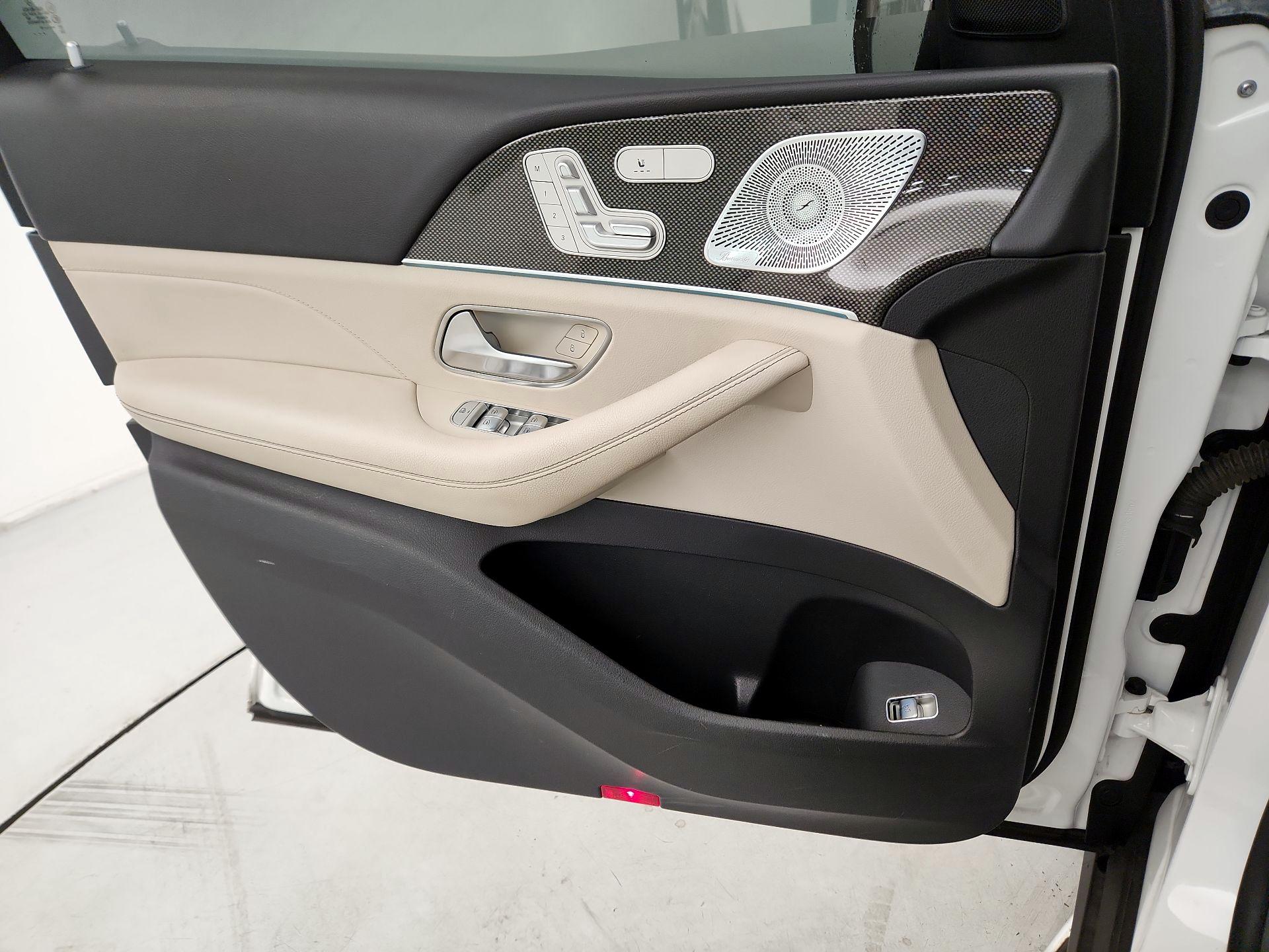 Thumbnail: 2020 Mercedes-Benz GLE - 10