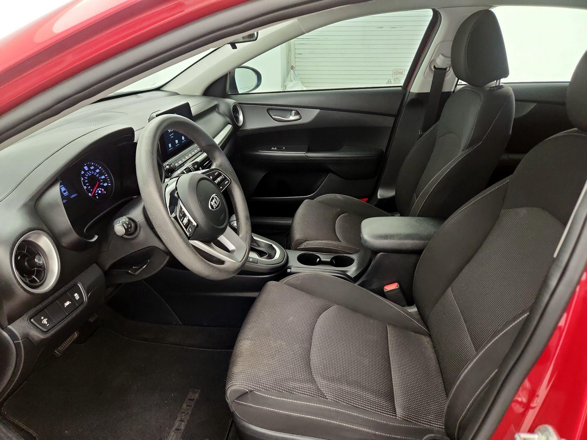 Thumbnail: 2019 Kia Forte - 11