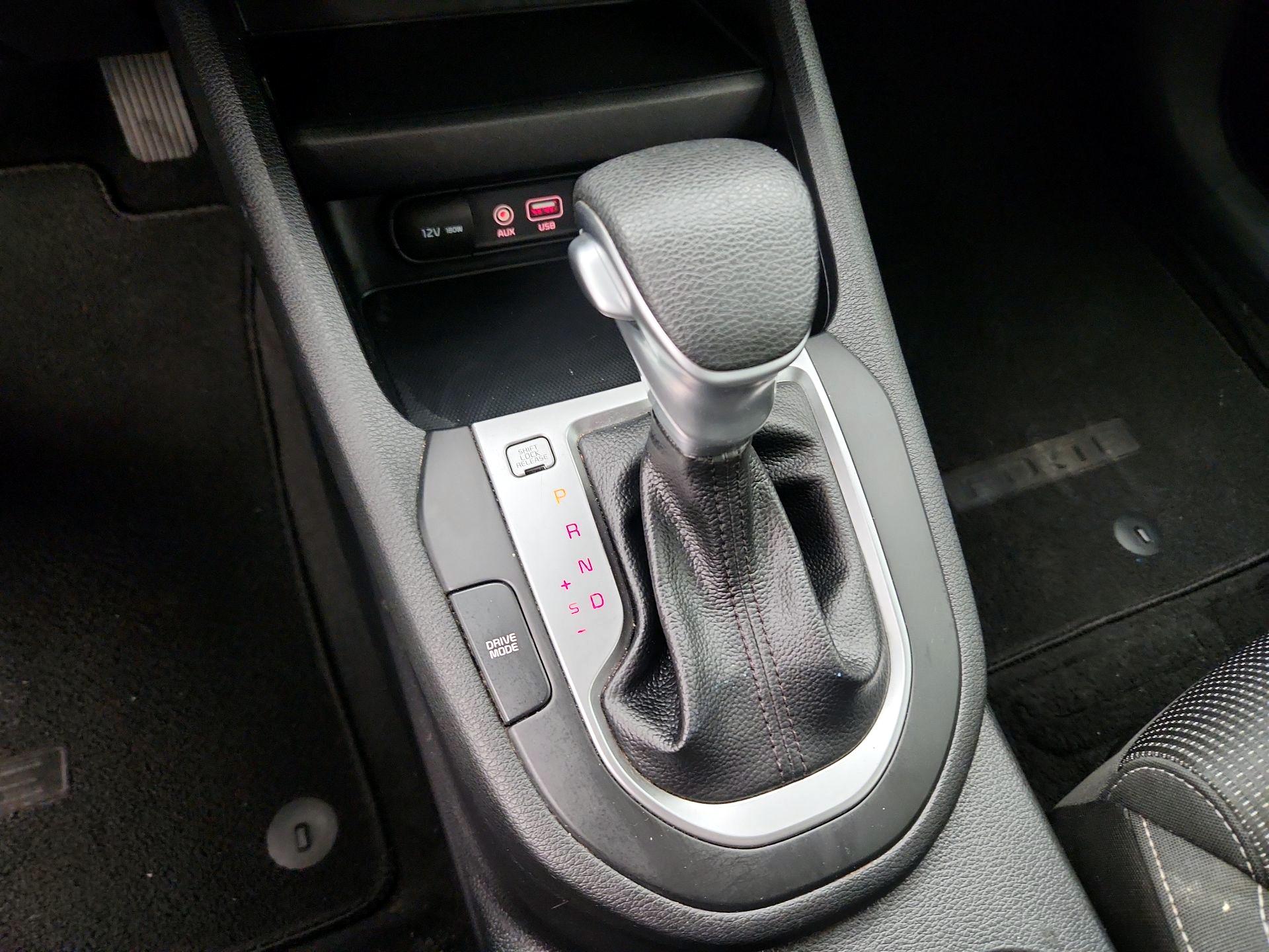 Thumbnail: 2019 Kia Forte - 17
