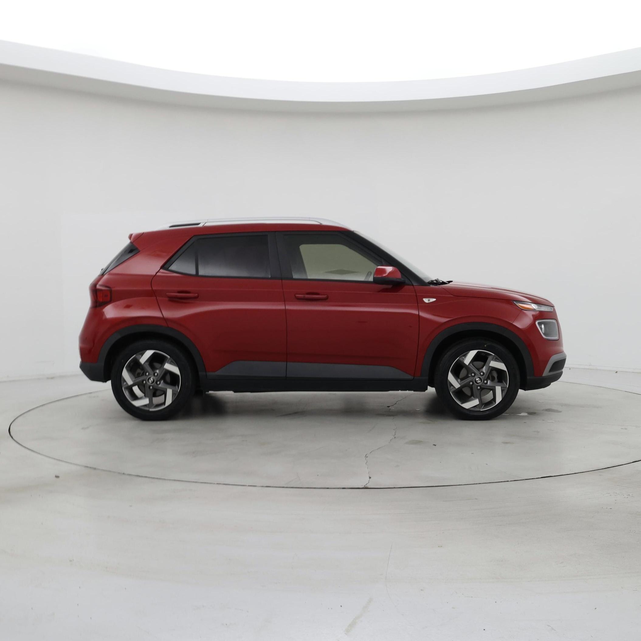 Thumbnail: 2022 Hyundai Venue - 7