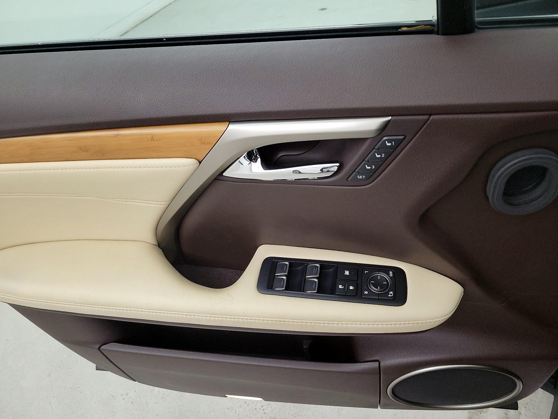 Thumbnail: 2017 Lexus RX - 12