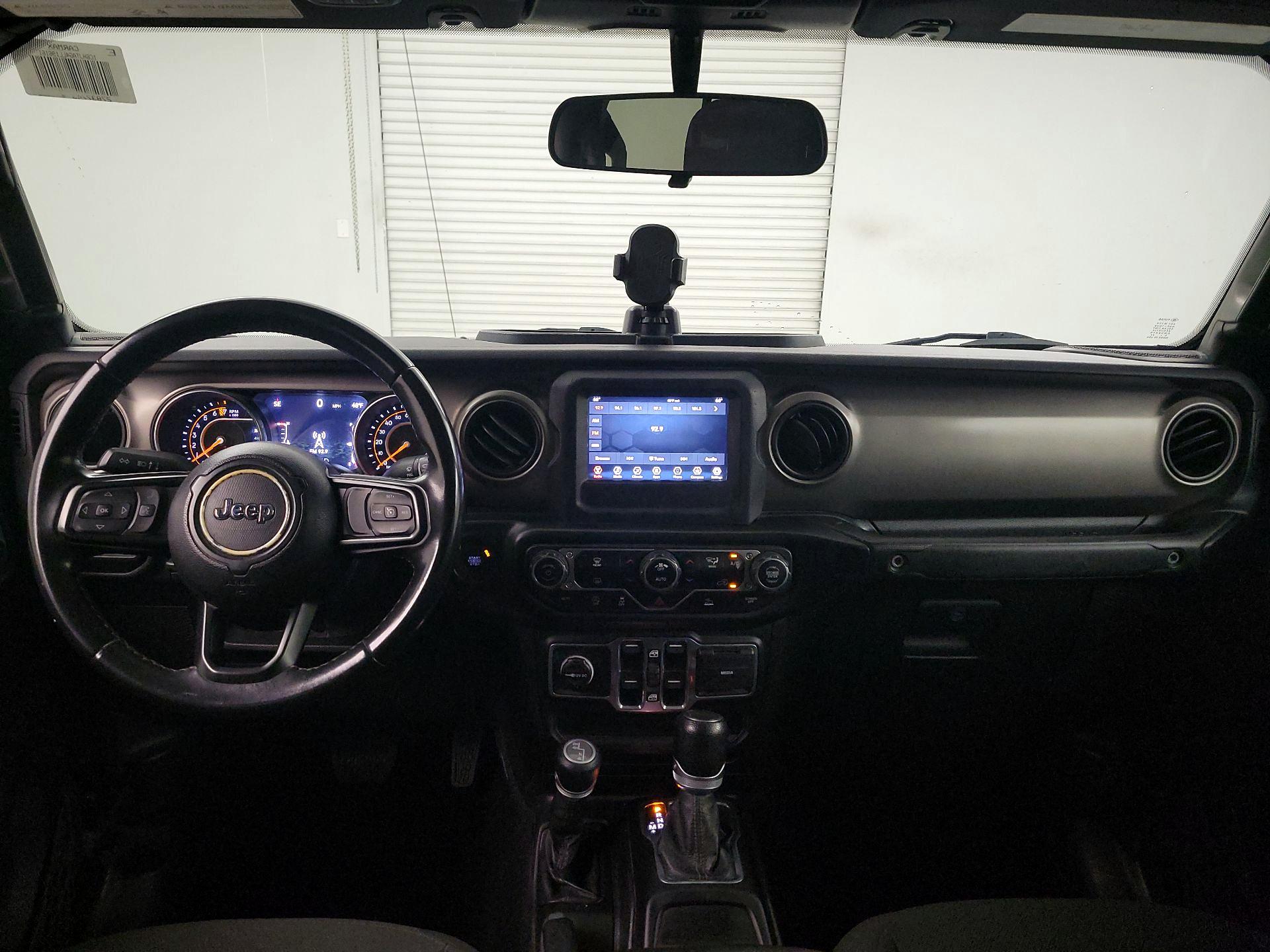 Thumbnail: 2020 Jeep Gladiator - 9