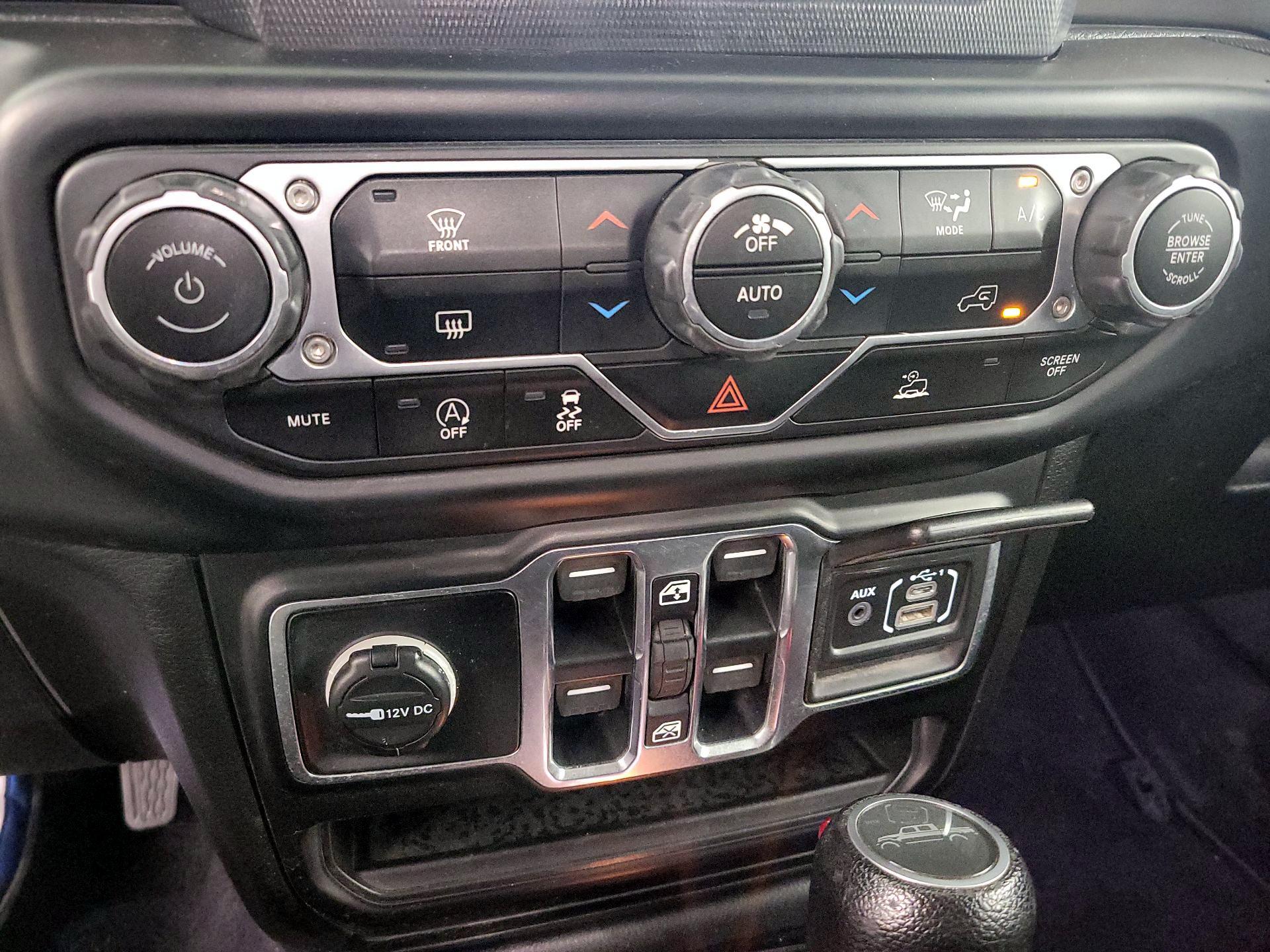 Thumbnail: 2020 Jeep Gladiator - 16