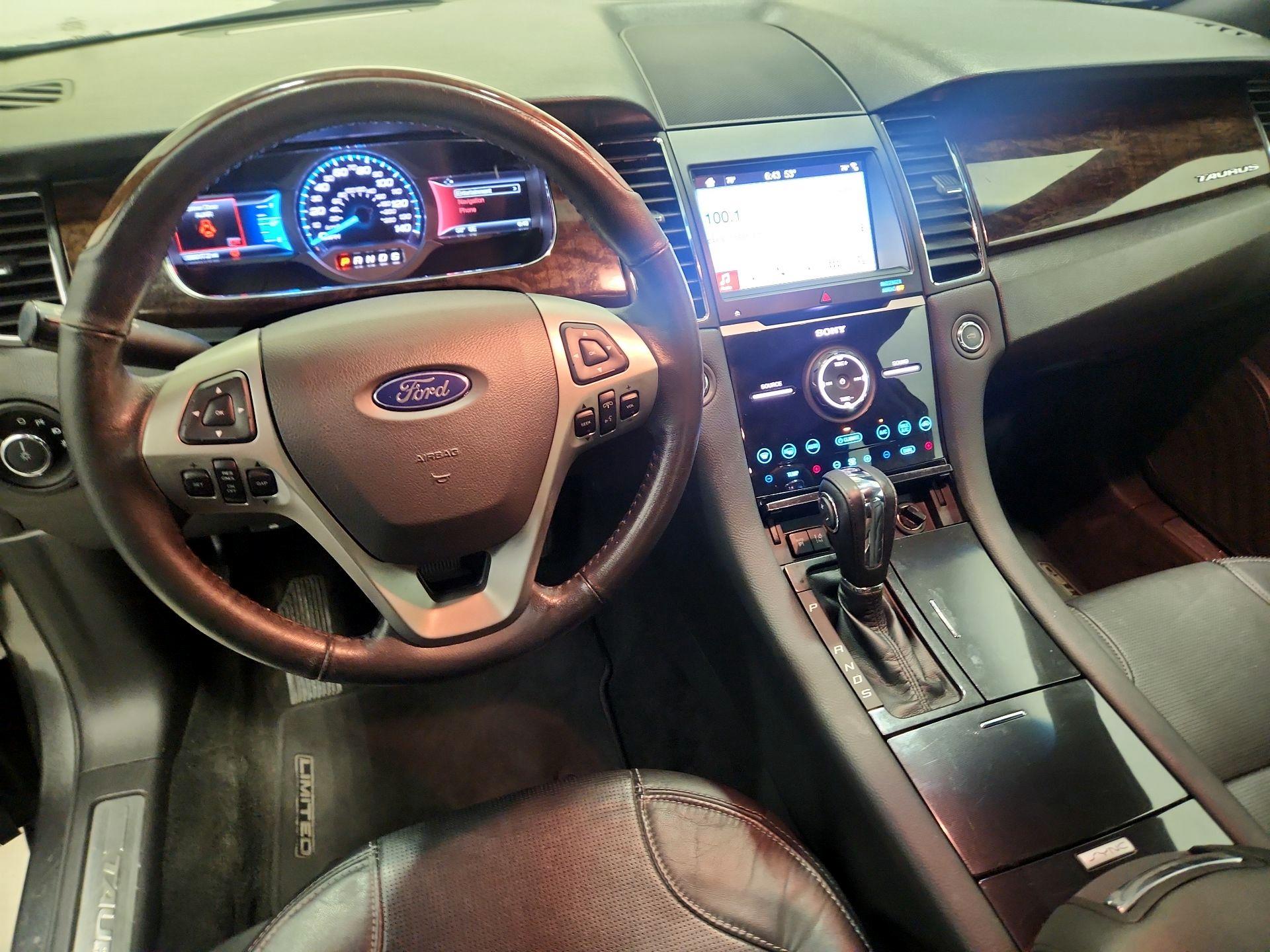 Thumbnail: 2018 Ford Taurus - 9