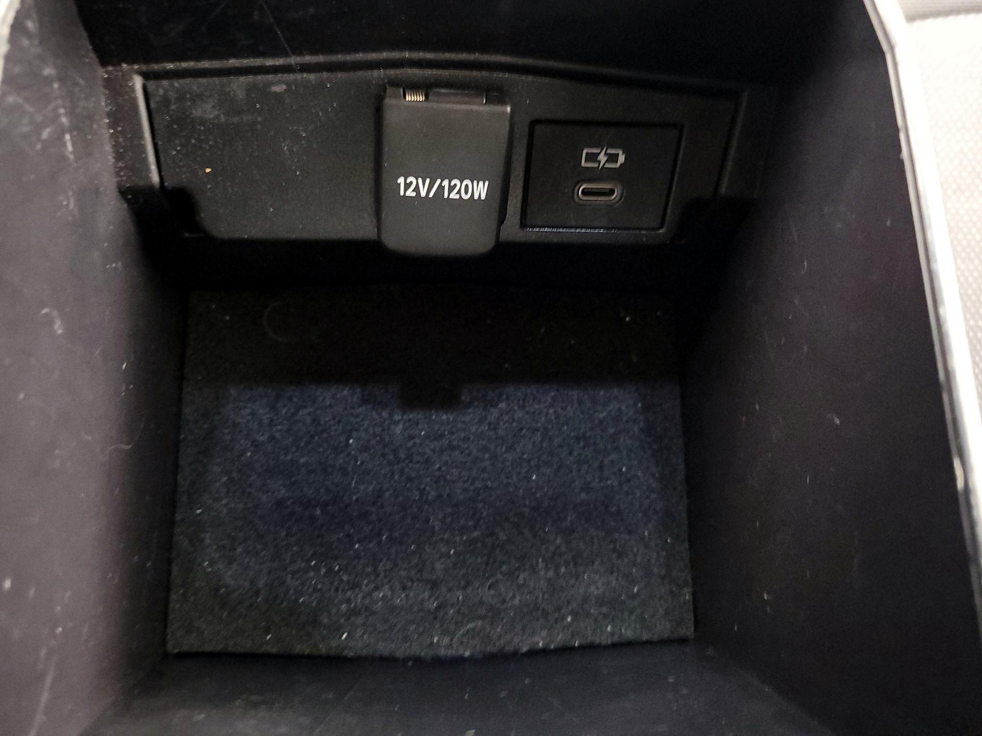 Thumbnail: 2022 Toyota Corolla - 18