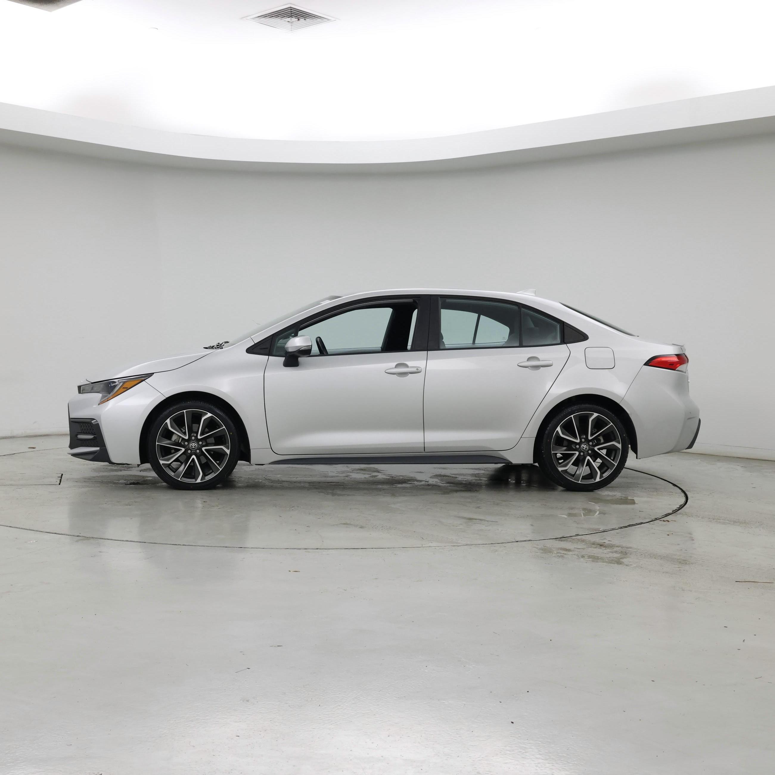 Thumbnail: 2022 Toyota Corolla - 3