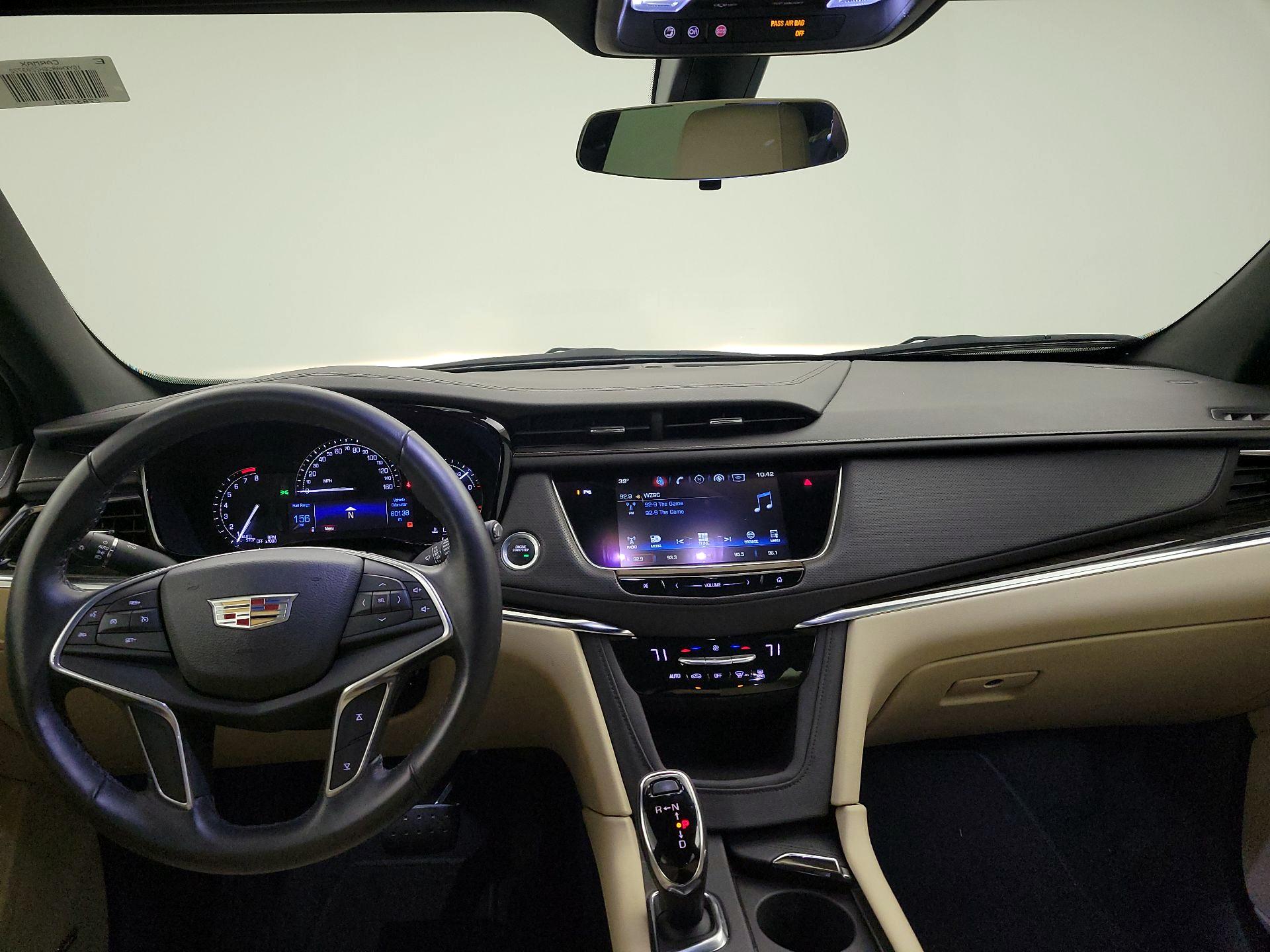 Thumbnail: 2017 Cadillac XT5 - 9