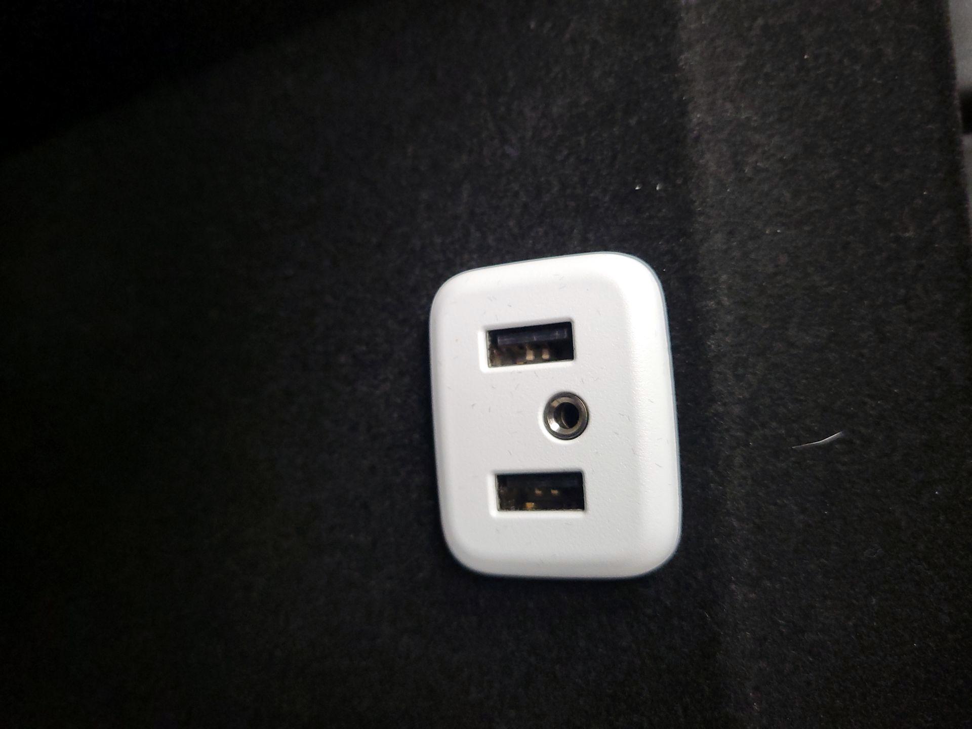 Thumbnail: 2017 Cadillac XT5 - 18