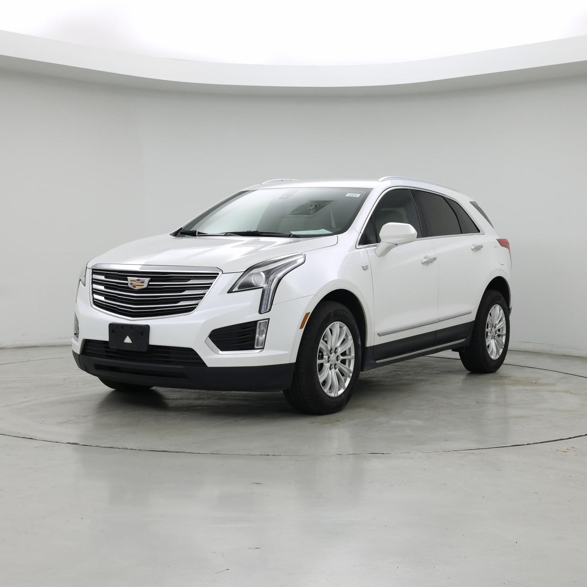 Thumbnail: 2017 Cadillac XT5 - 4