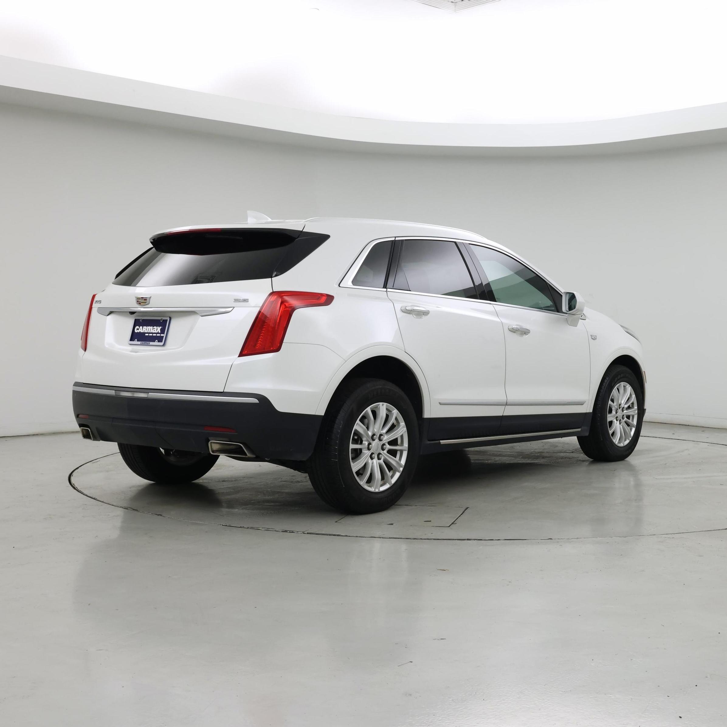 Thumbnail: 2017 Cadillac XT5 - 8