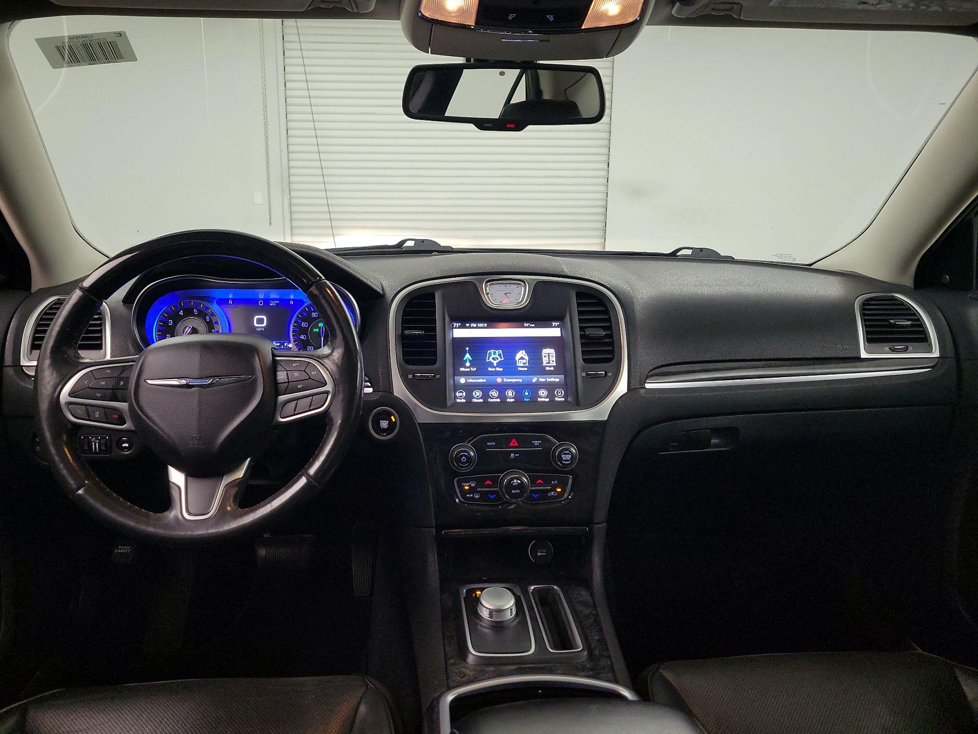 Thumbnail: 2020 Chrysler 300 - 9