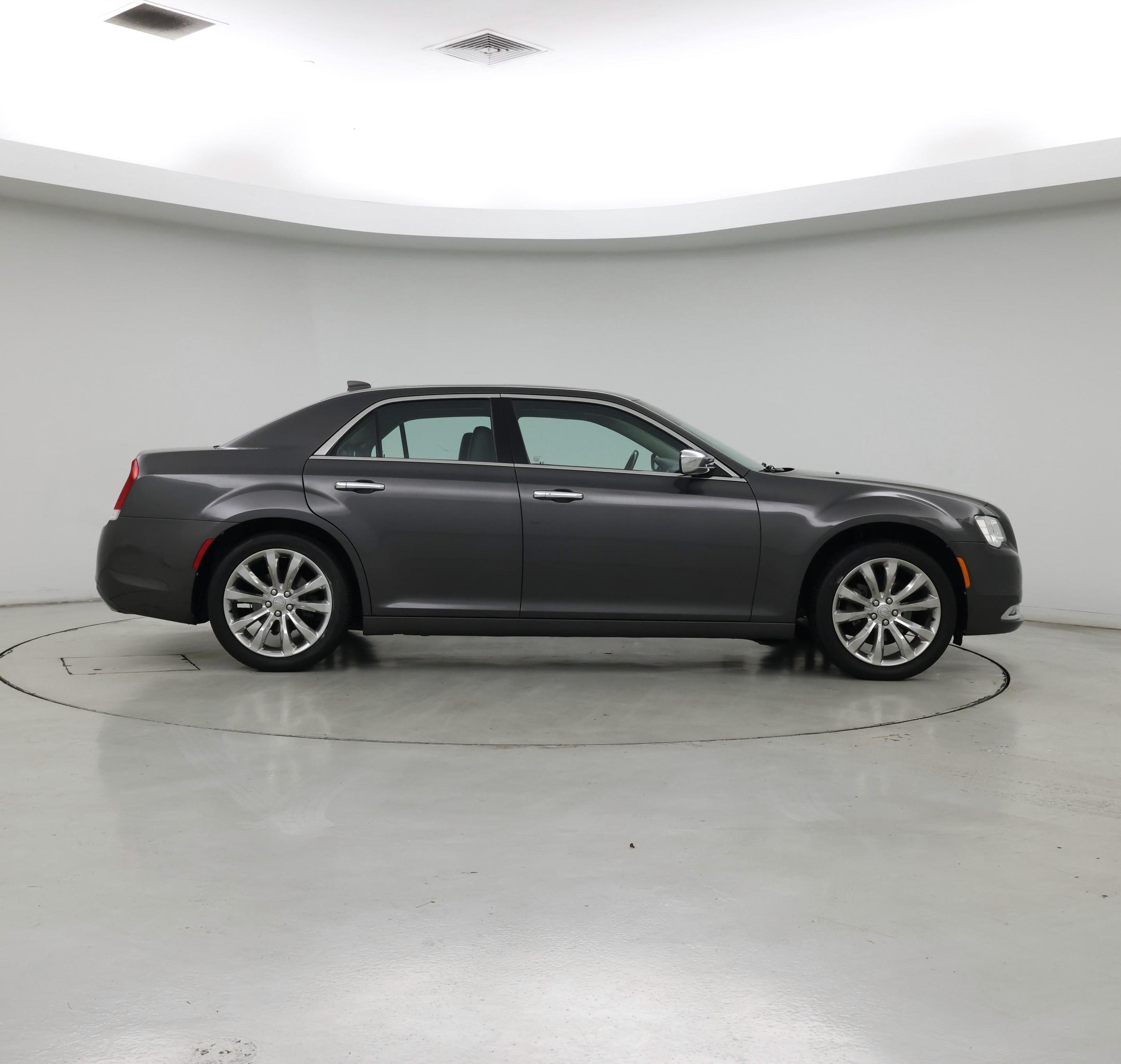 Thumbnail: 2020 Chrysler 300 - 7