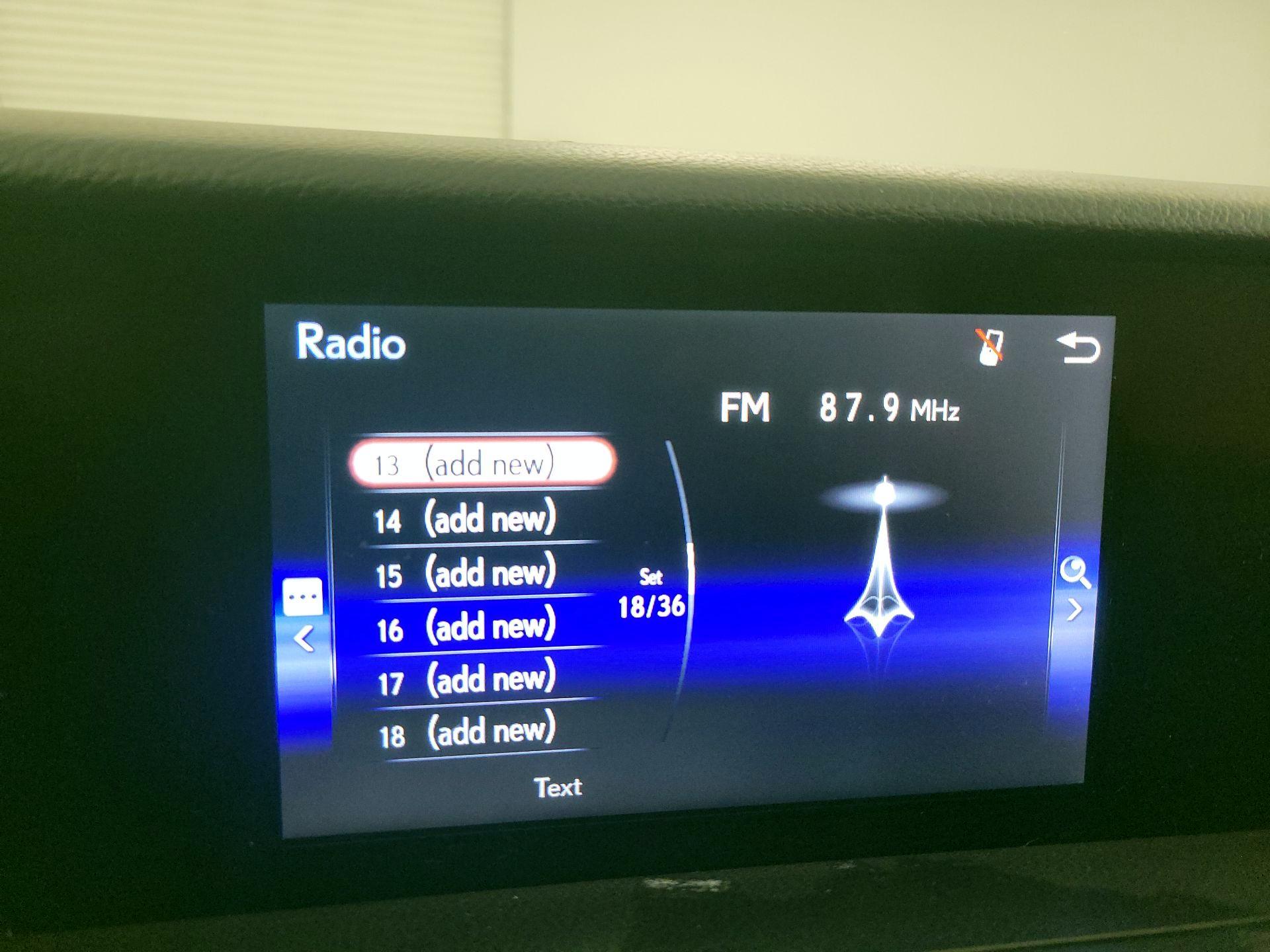 Thumbnail: 2016 Lexus IS - 15