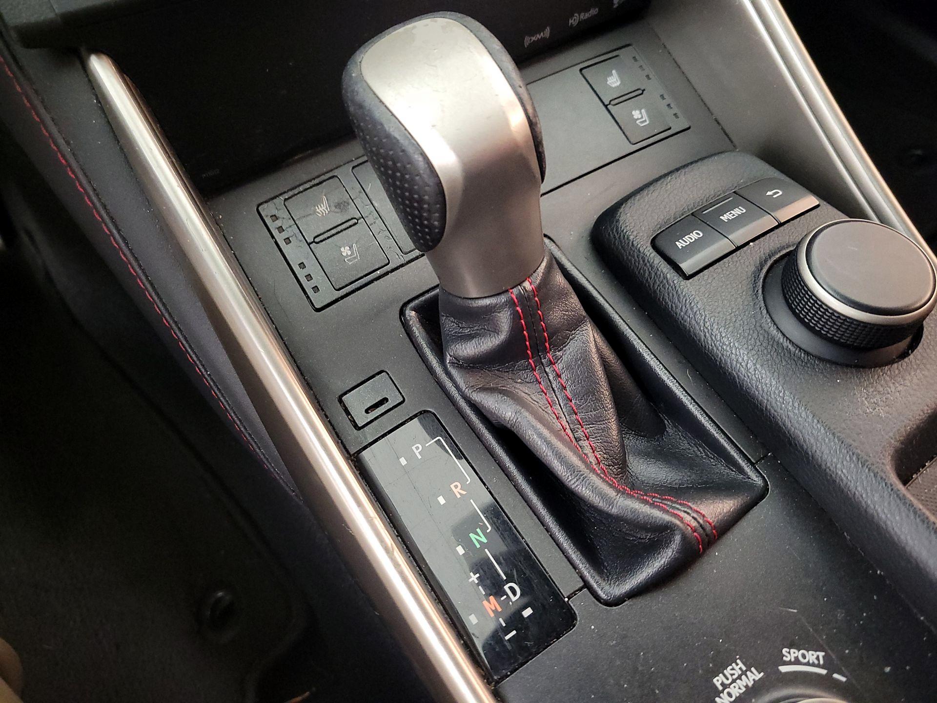 Thumbnail: 2016 Lexus IS - 17