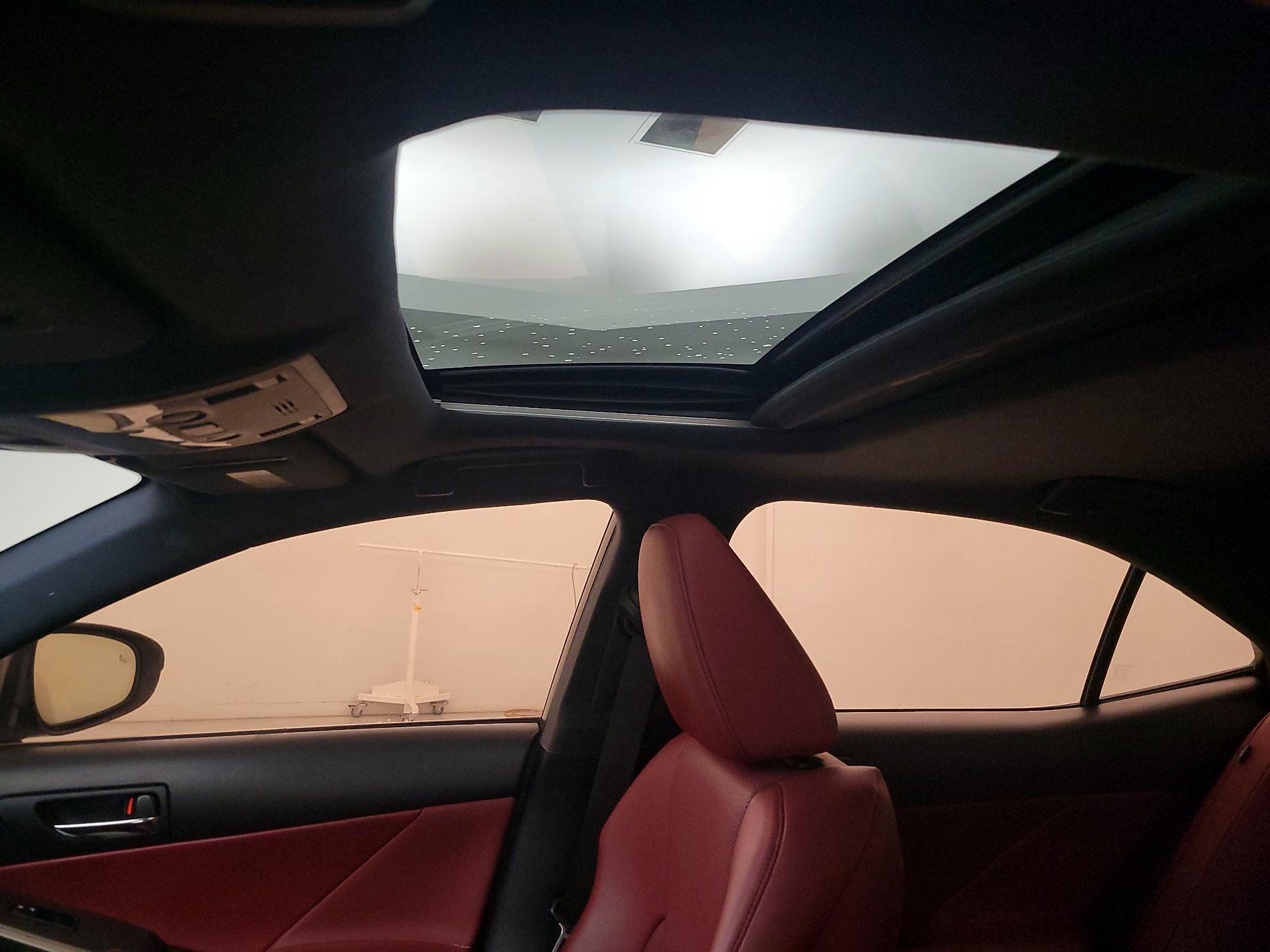 Thumbnail: 2016 Lexus IS - 19