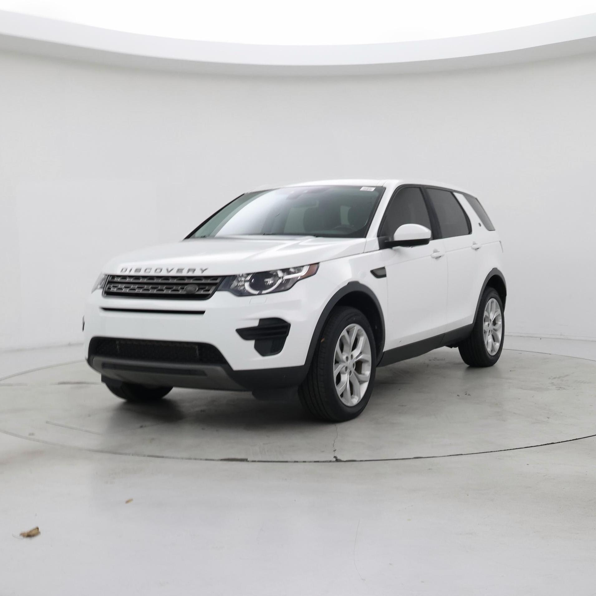 Thumbnail: 2017 Land Rover Discovery Sport - 4
