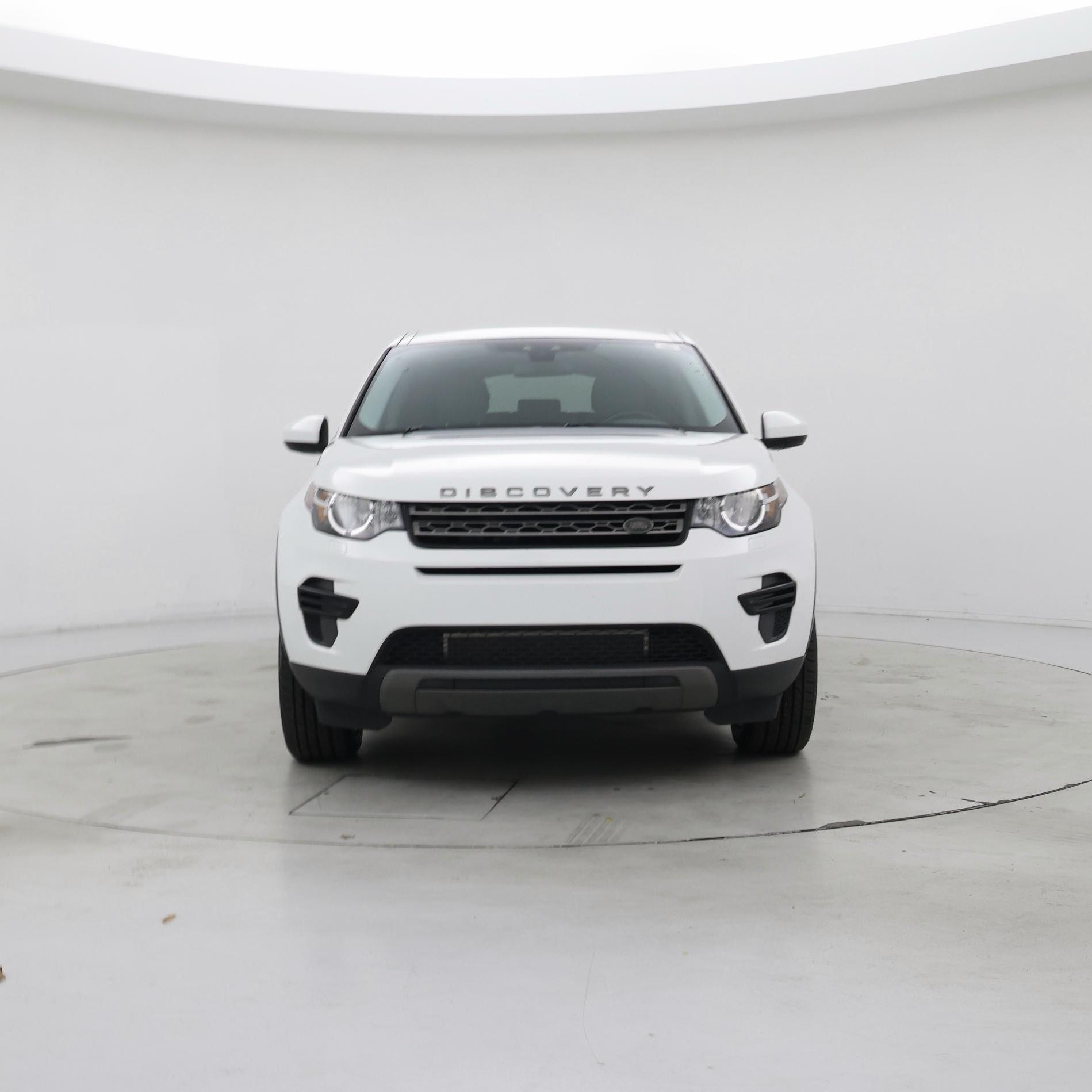 Thumbnail: 2017 Land Rover Discovery Sport - 5