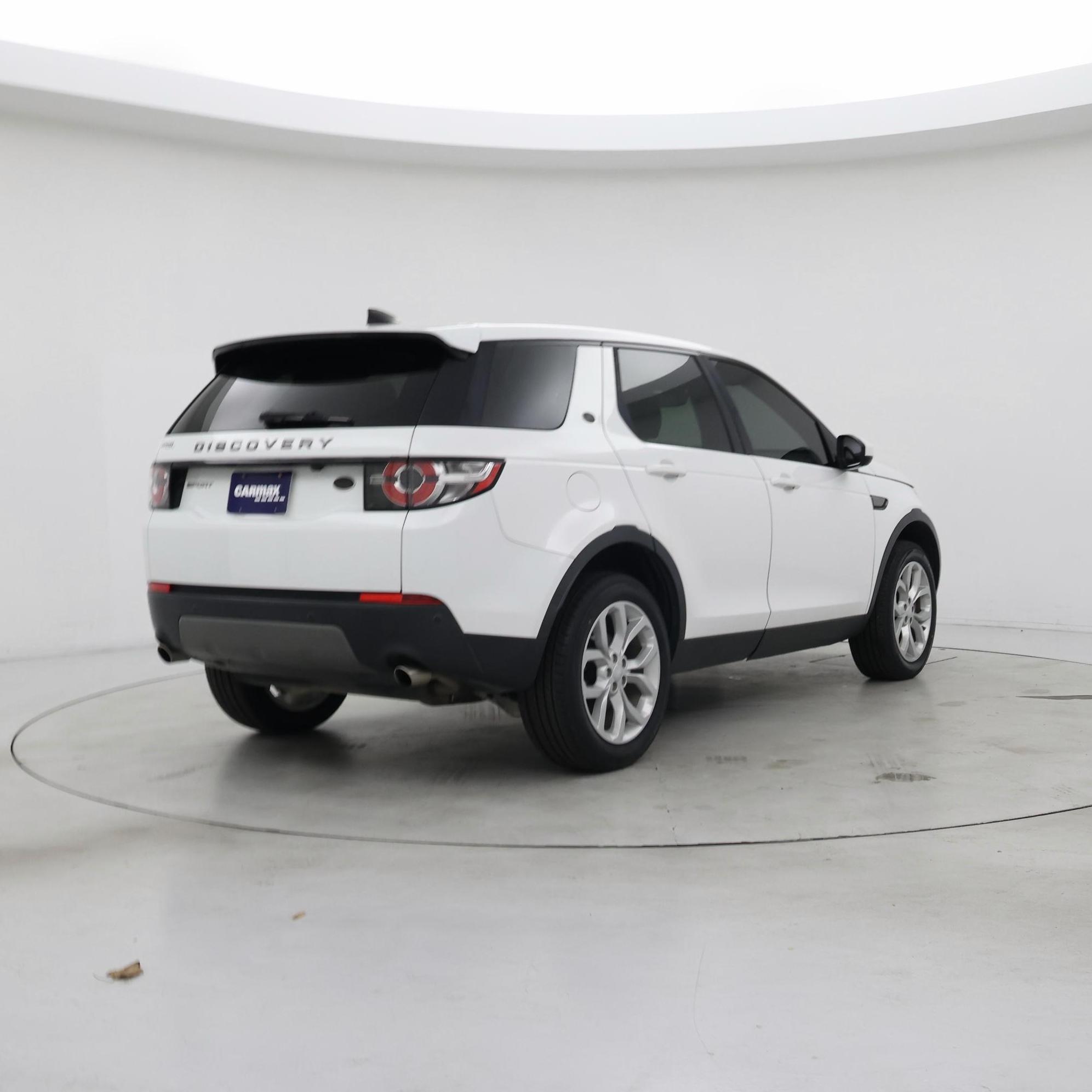 Thumbnail: 2017 Land Rover Discovery Sport - 8