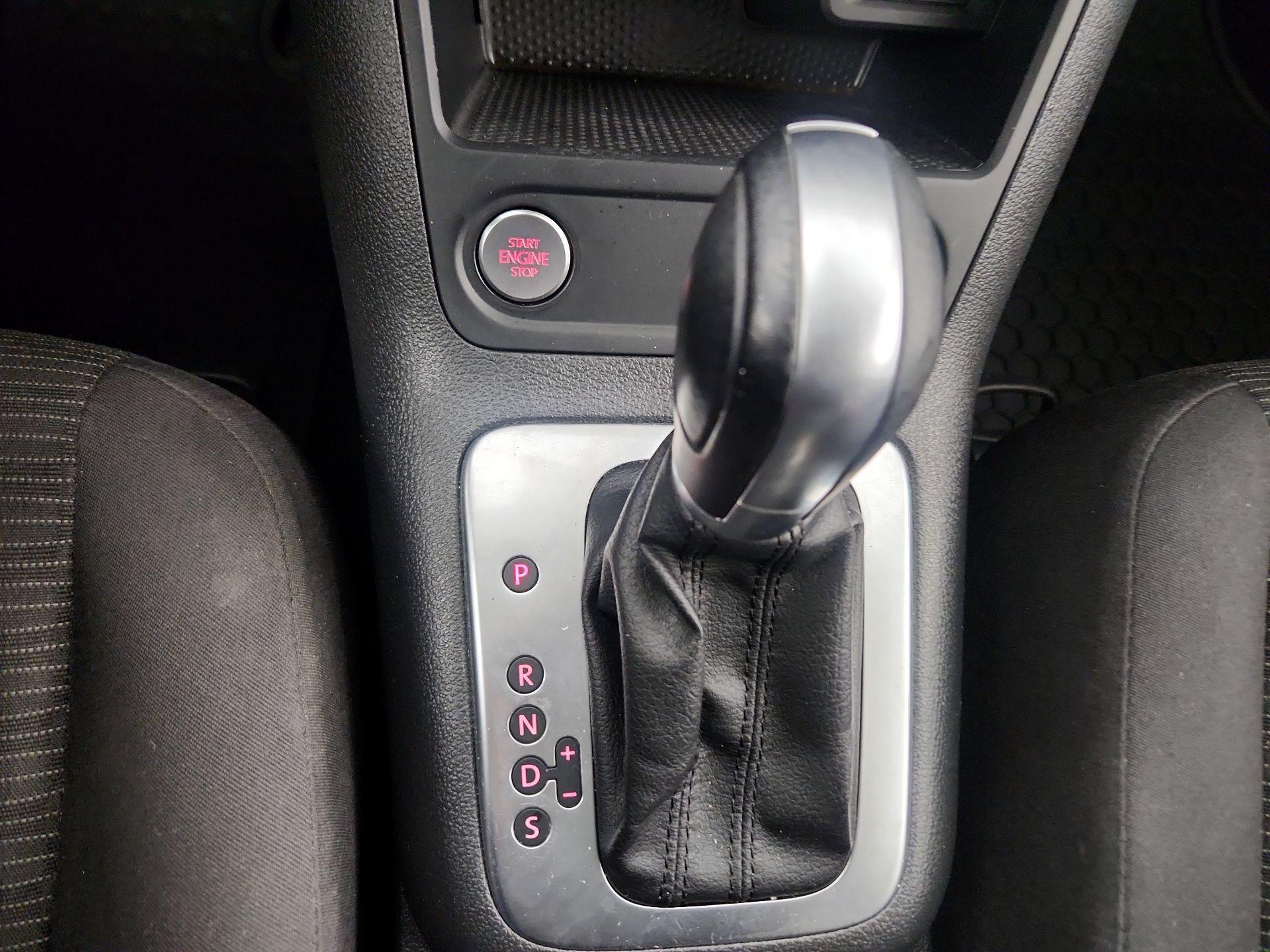 Thumbnail: 2017 Volkswagen Tiguan - 17