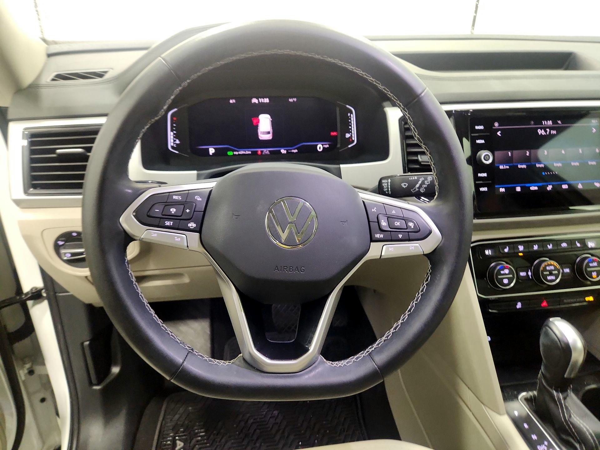 Thumbnail: 2023 Volkswagen Atlas - 10