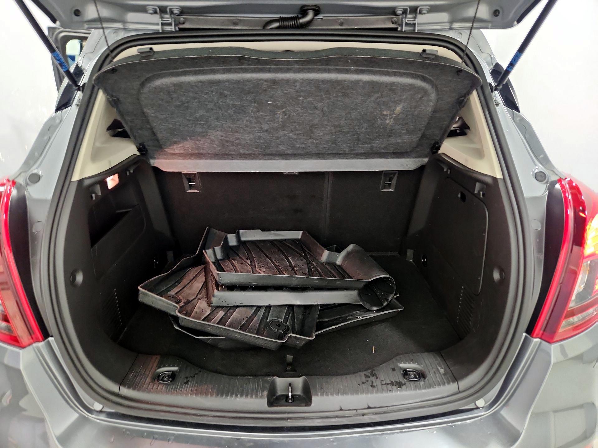 Thumbnail: 2019 Buick Encore - 20