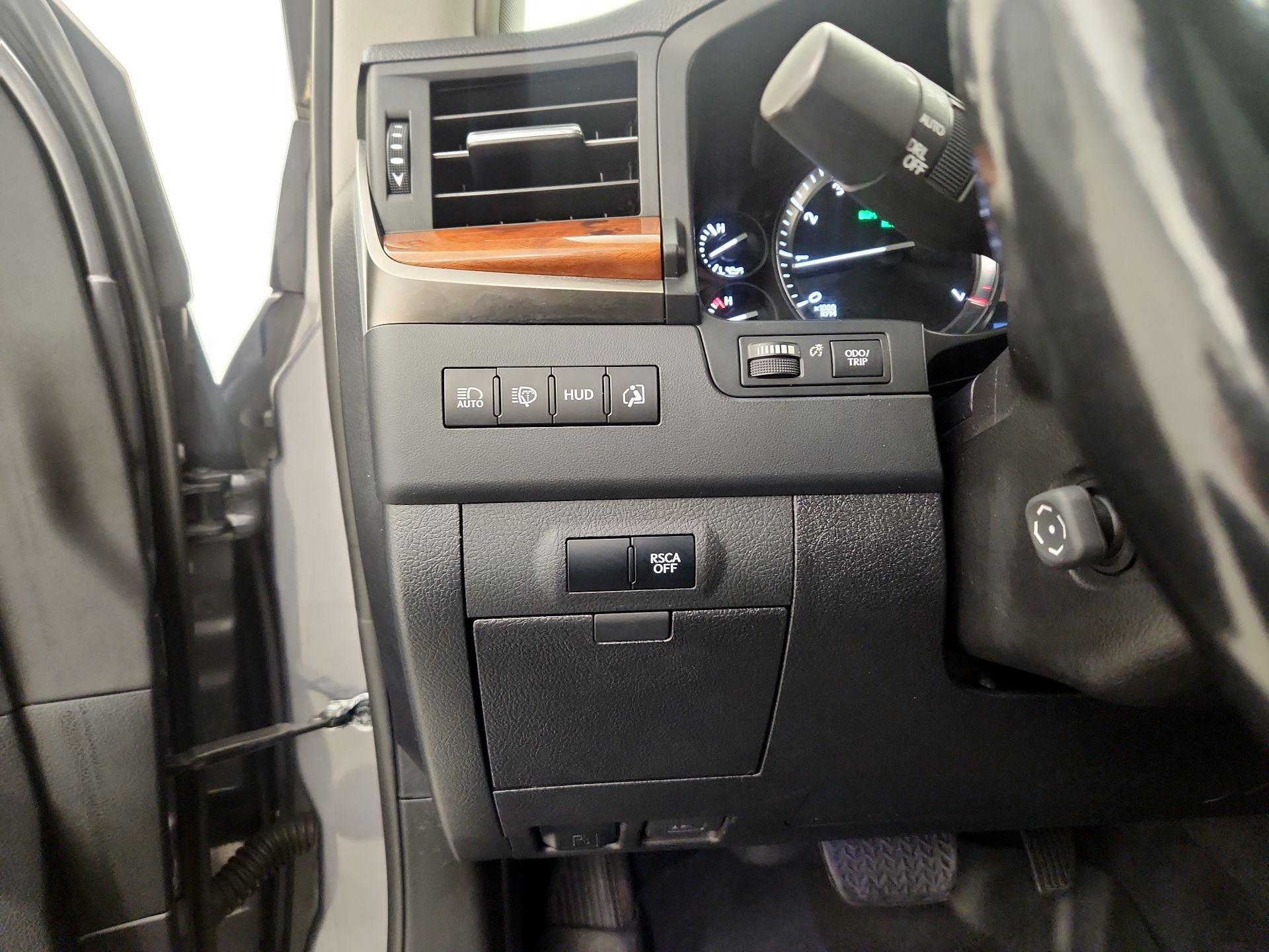 Thumbnail: 2017 Lexus LX - 13