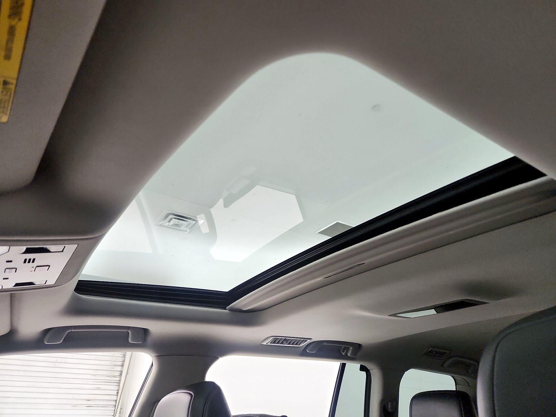 Thumbnail: 2017 Lexus LX - 20