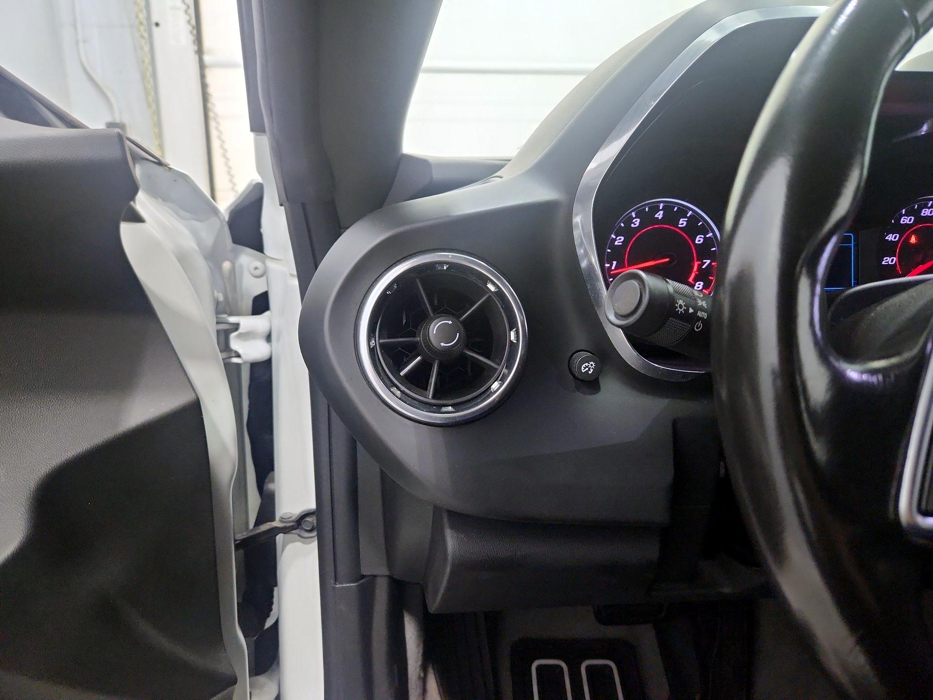 Thumbnail: 2019 Chevrolet Camaro - 13