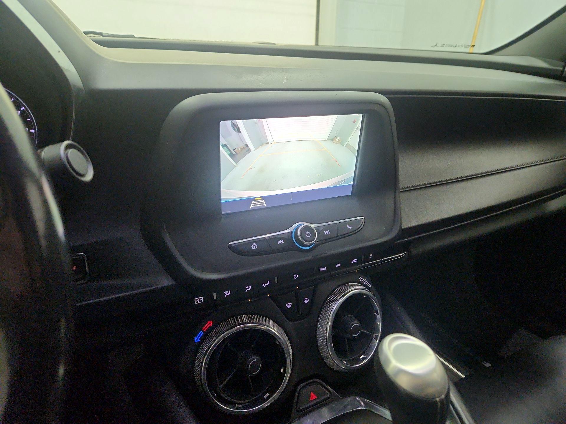 Thumbnail: 2019 Chevrolet Camaro - 14