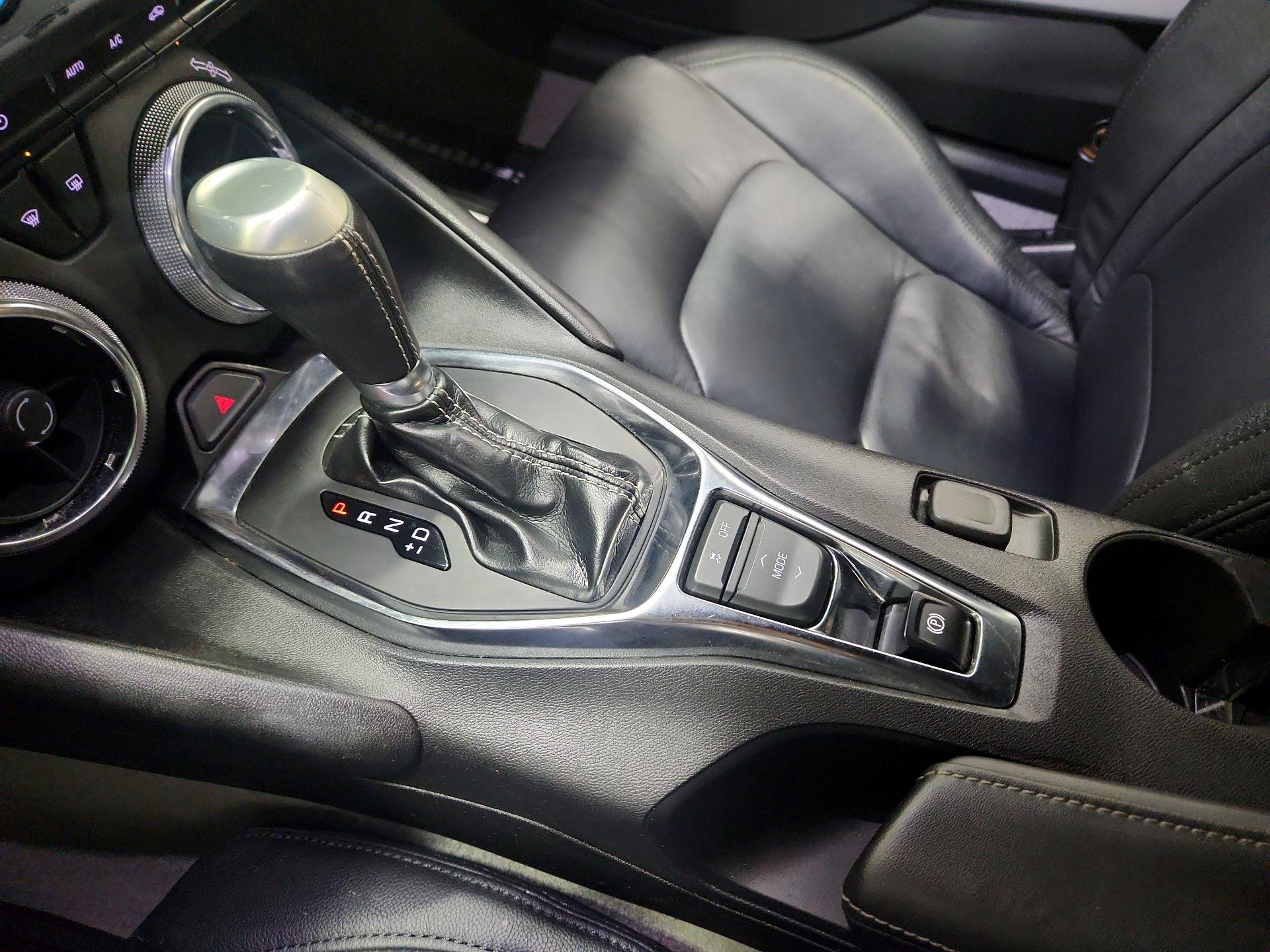 Thumbnail: 2019 Chevrolet Camaro - 17