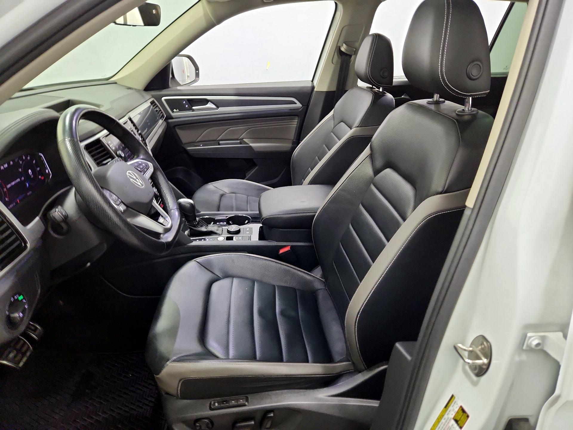 Thumbnail: 2022 Volkswagen Atlas - 11