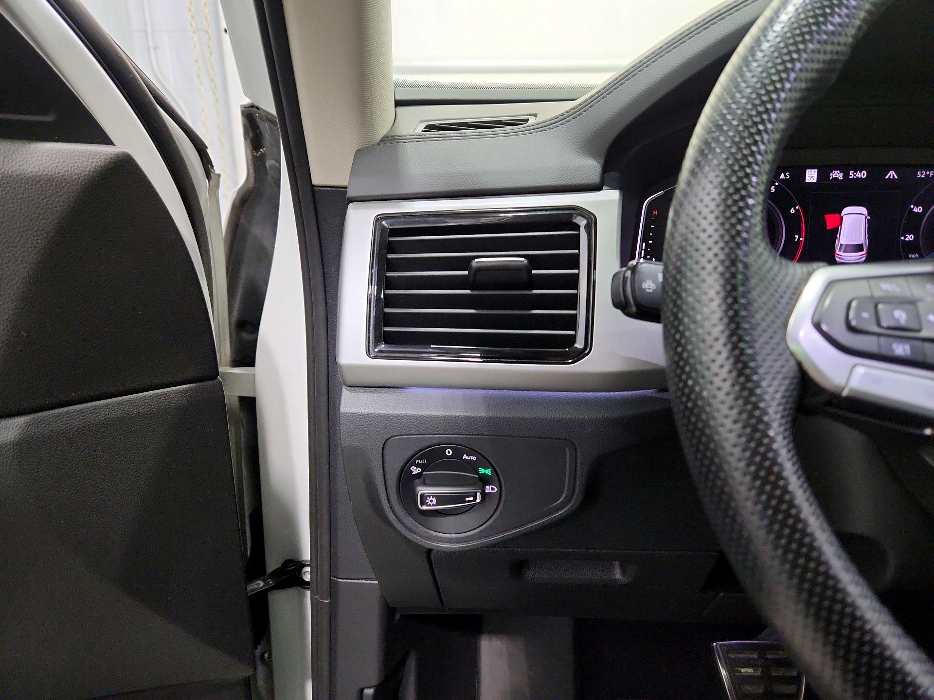 Thumbnail: 2022 Volkswagen Atlas - 13