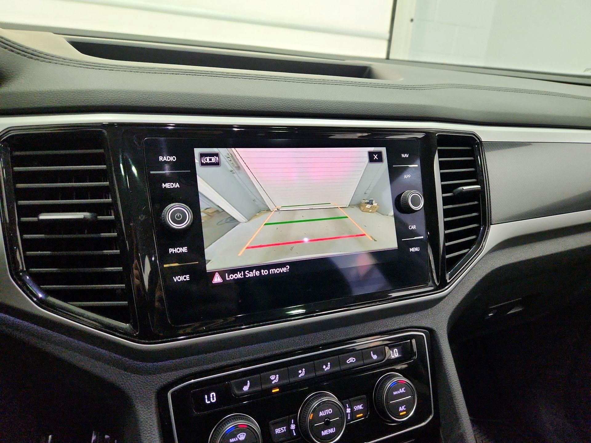 Thumbnail: 2022 Volkswagen Atlas - 14