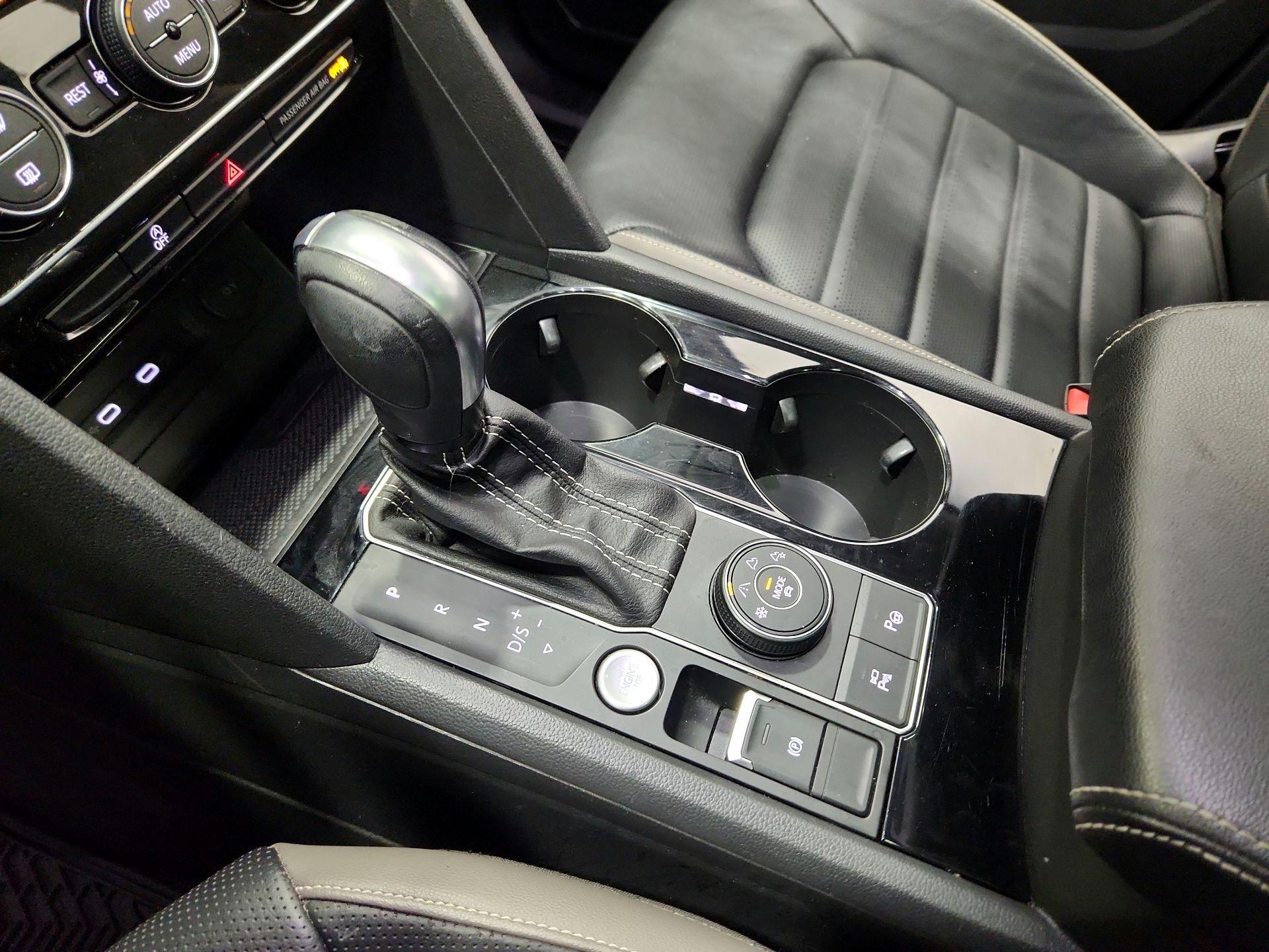 Thumbnail: 2022 Volkswagen Atlas - 17