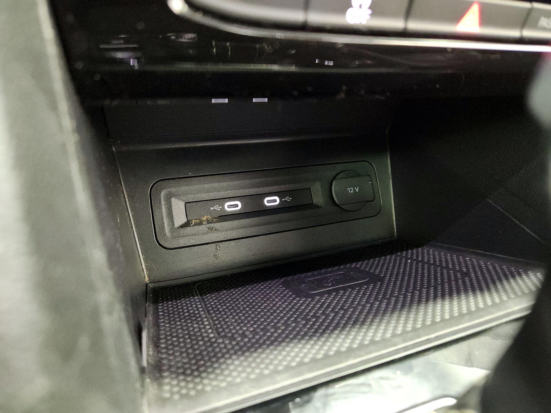 Thumbnail: 2022 Volkswagen Atlas - 18