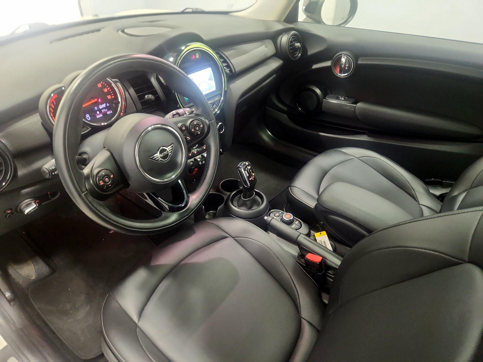 Thumbnail: 2020 MINI Cooper Hardtop - 11