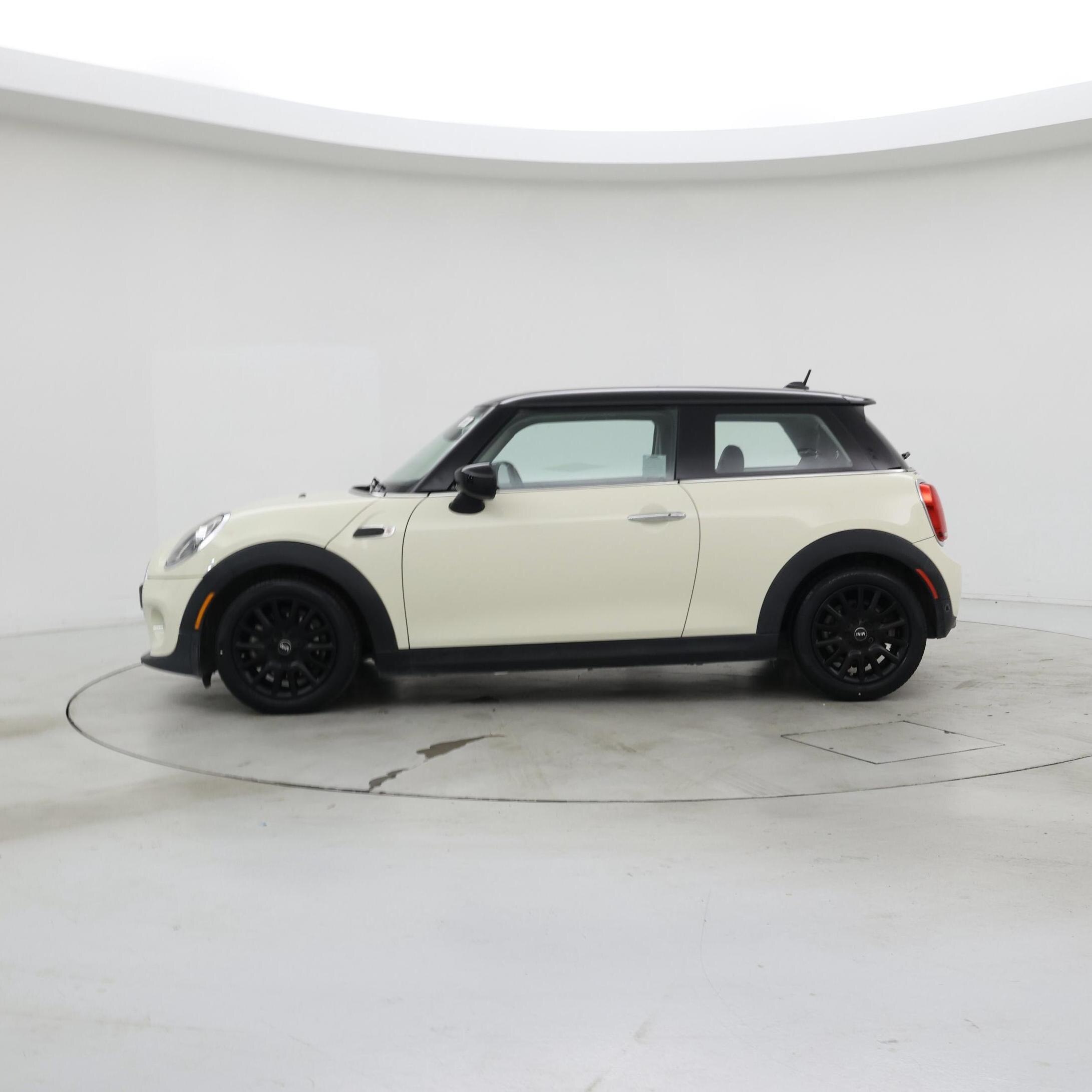 Thumbnail: 2020 MINI Cooper Hardtop - 3