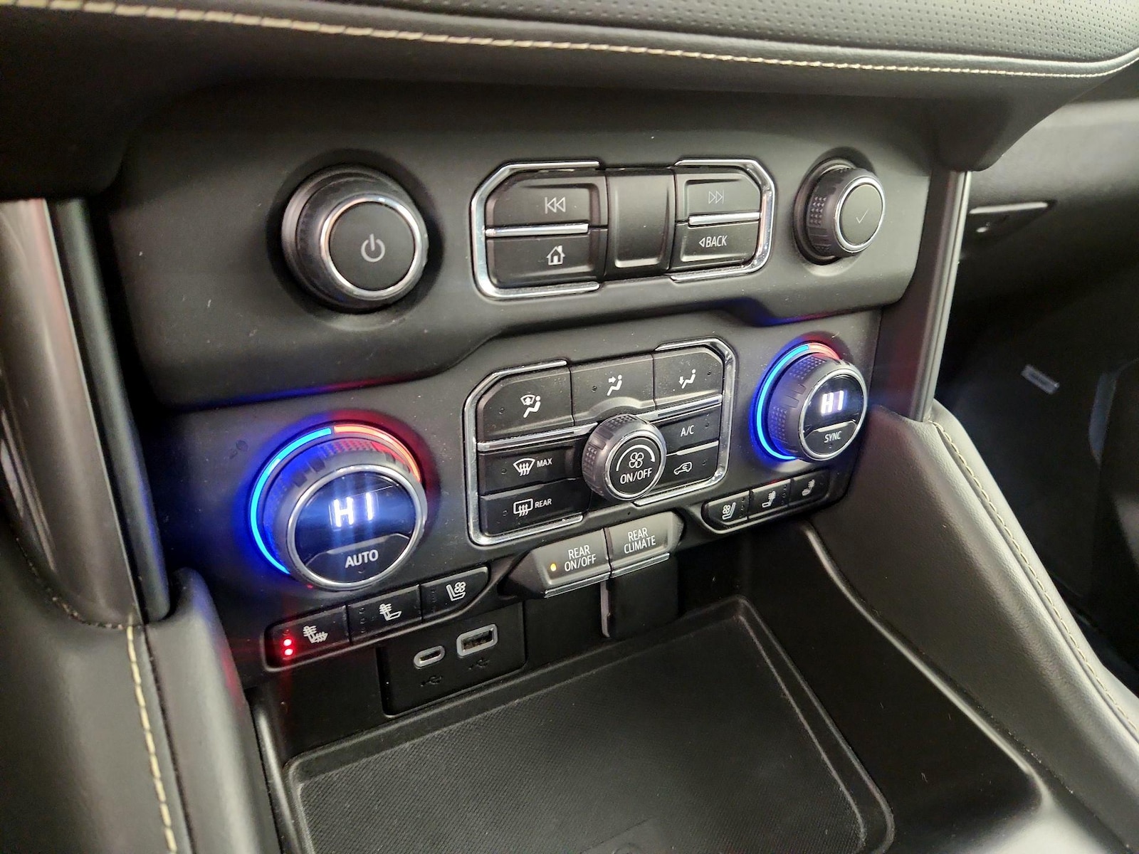 2023 Chevrolet Tahoe Premier - Photo 15
